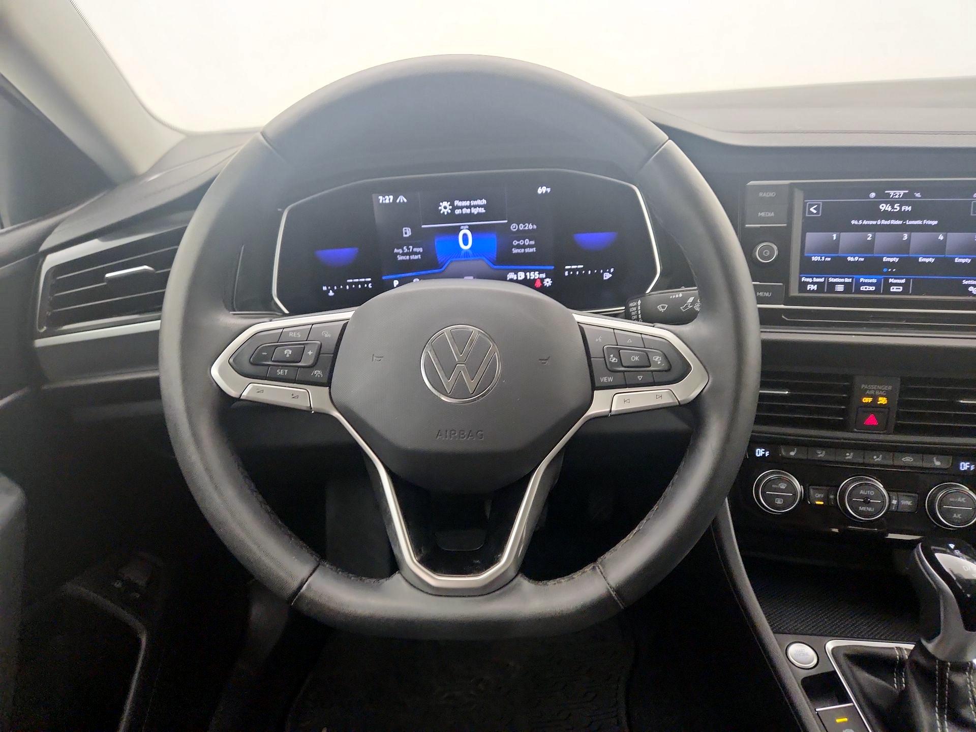 Thumbnail: 2022 Volkswagen Jetta - 10