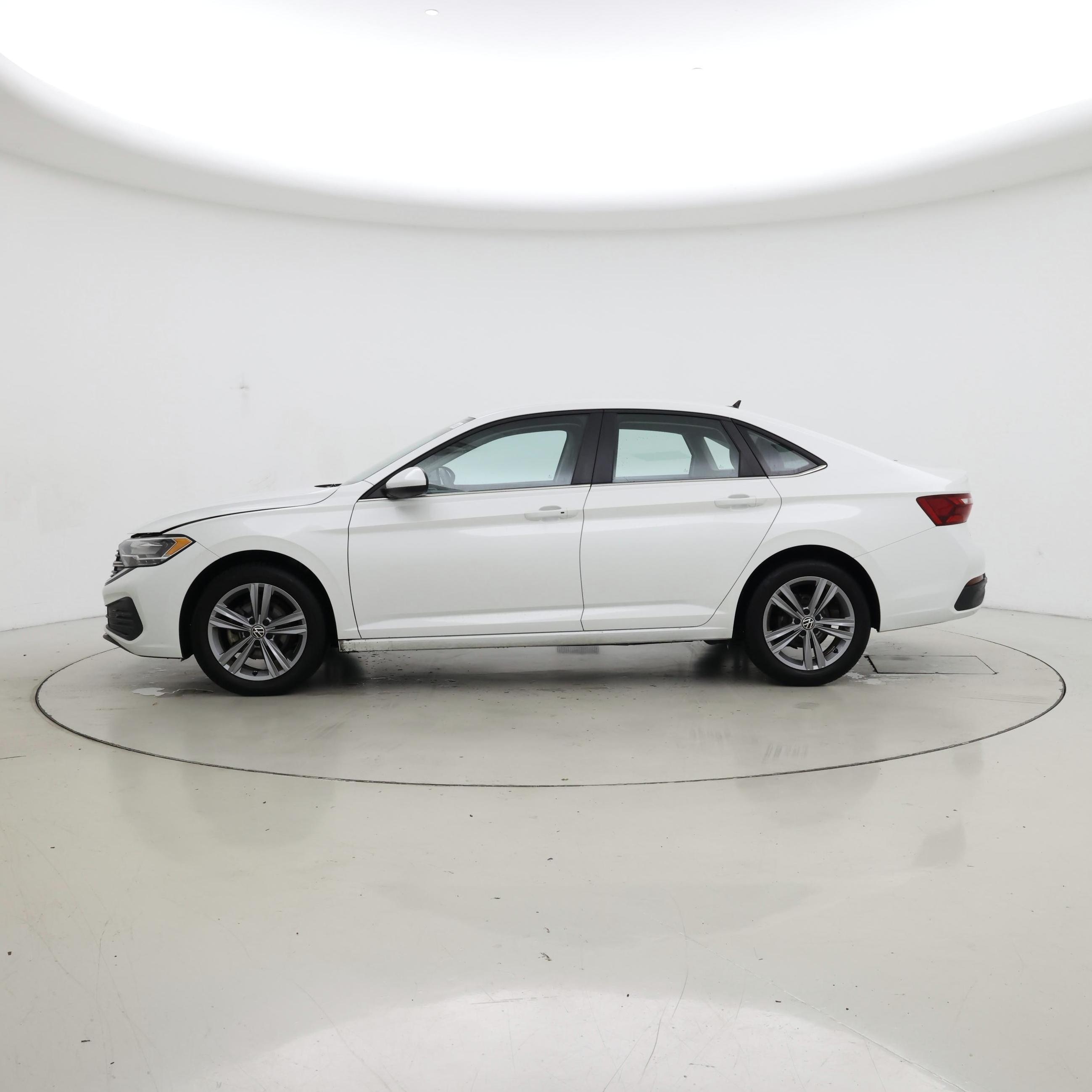 Thumbnail: 2022 Volkswagen Jetta - 3