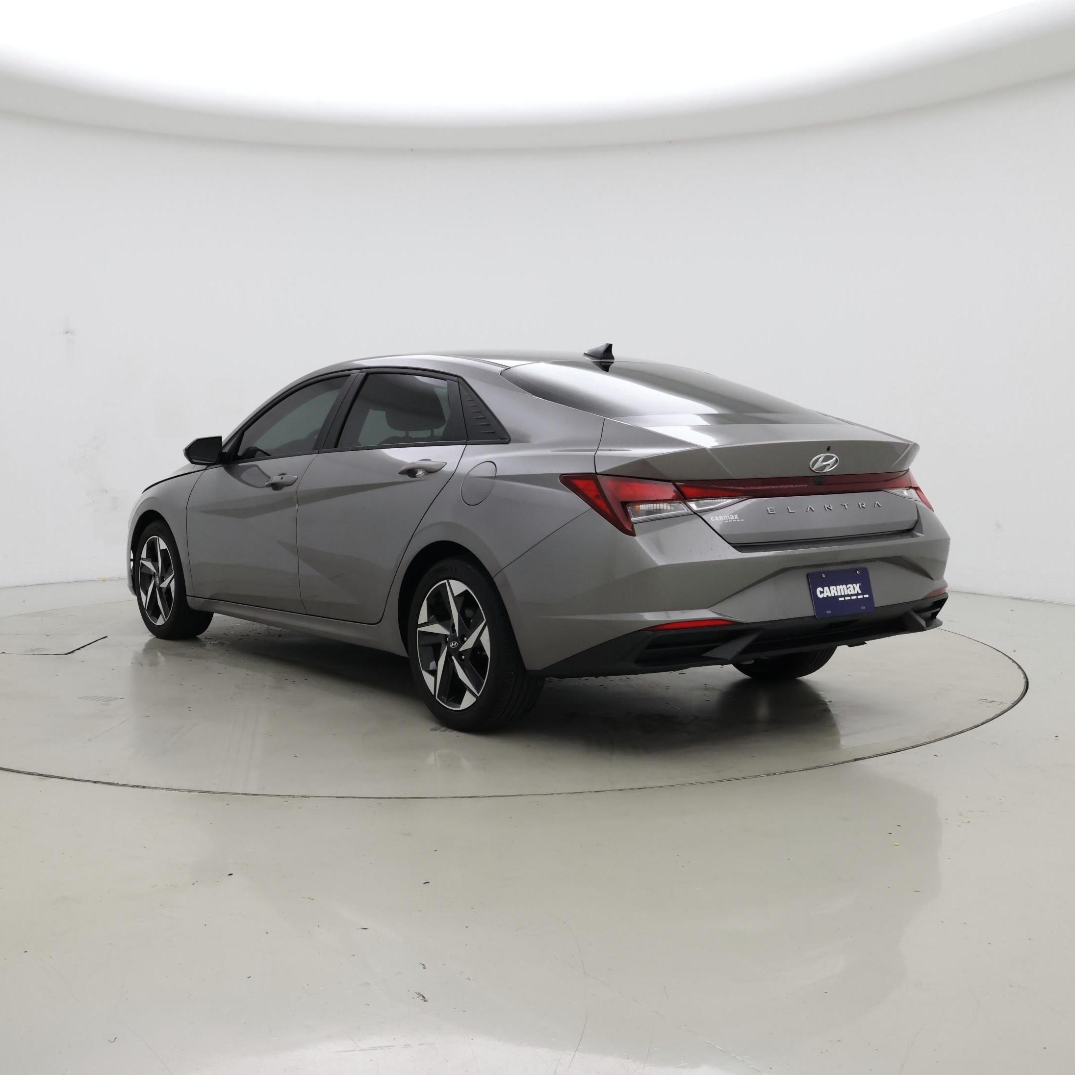 Thumbnail: 2023 Hyundai Elantra - 2