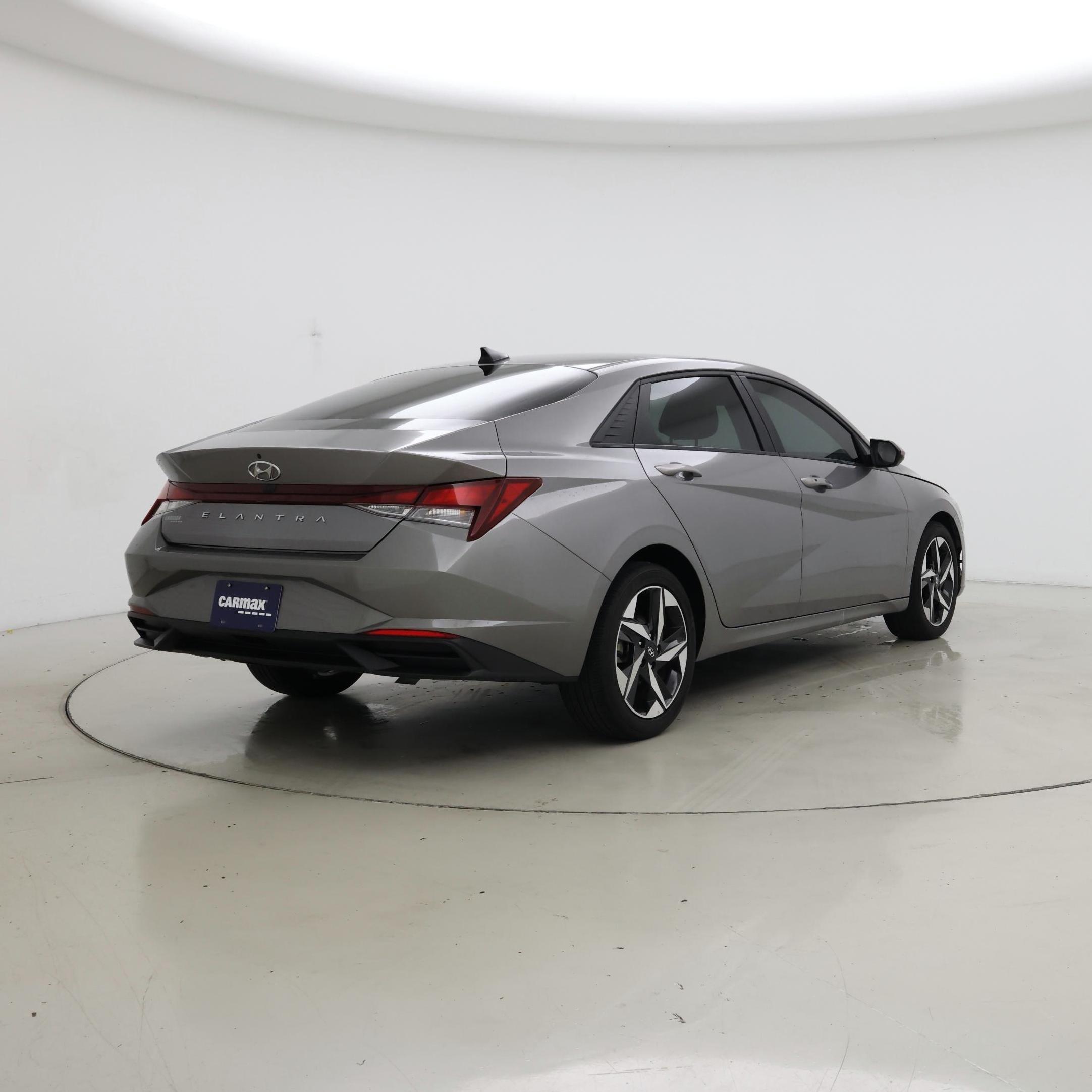 Thumbnail: 2023 Hyundai Elantra - 8