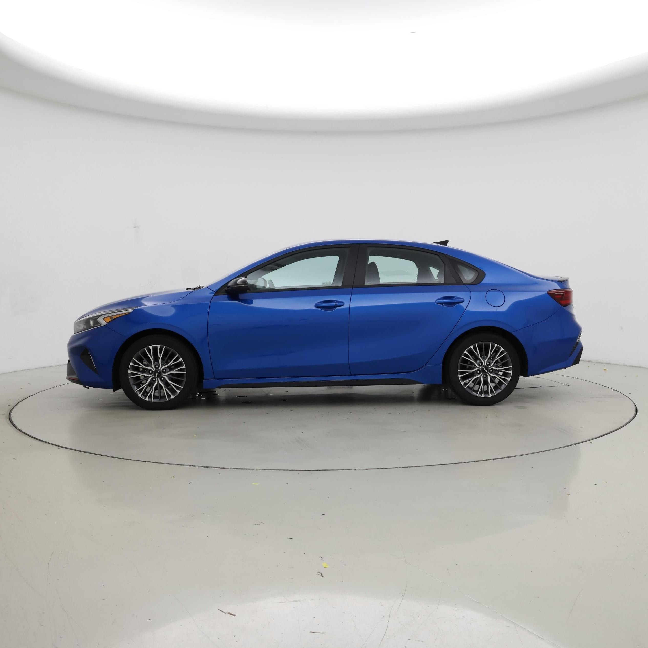 Thumbnail: 2023 Kia Forte - 3