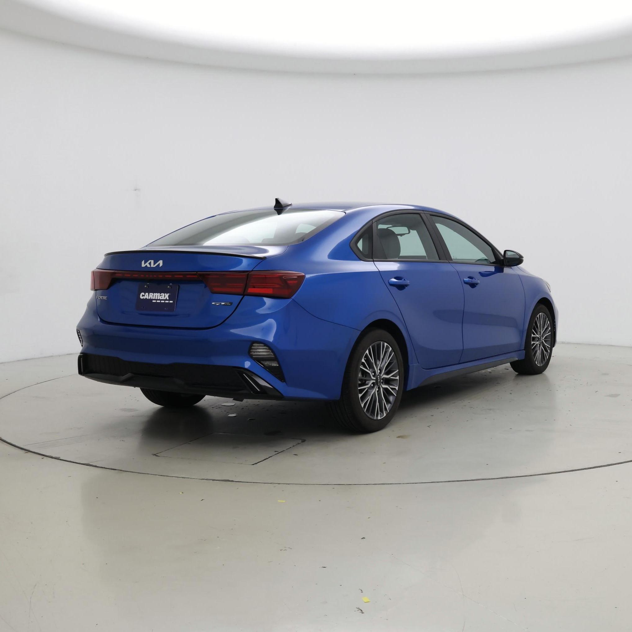 Thumbnail: 2023 Kia Forte - 8