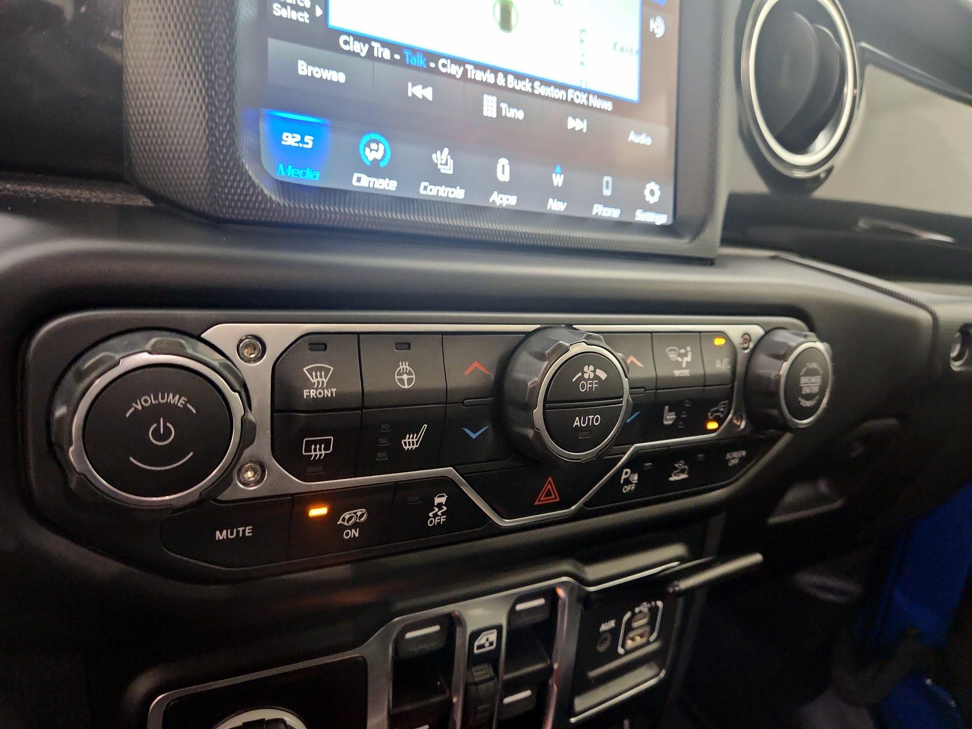 Thumbnail: 2023 Jeep Wrangler - 17
