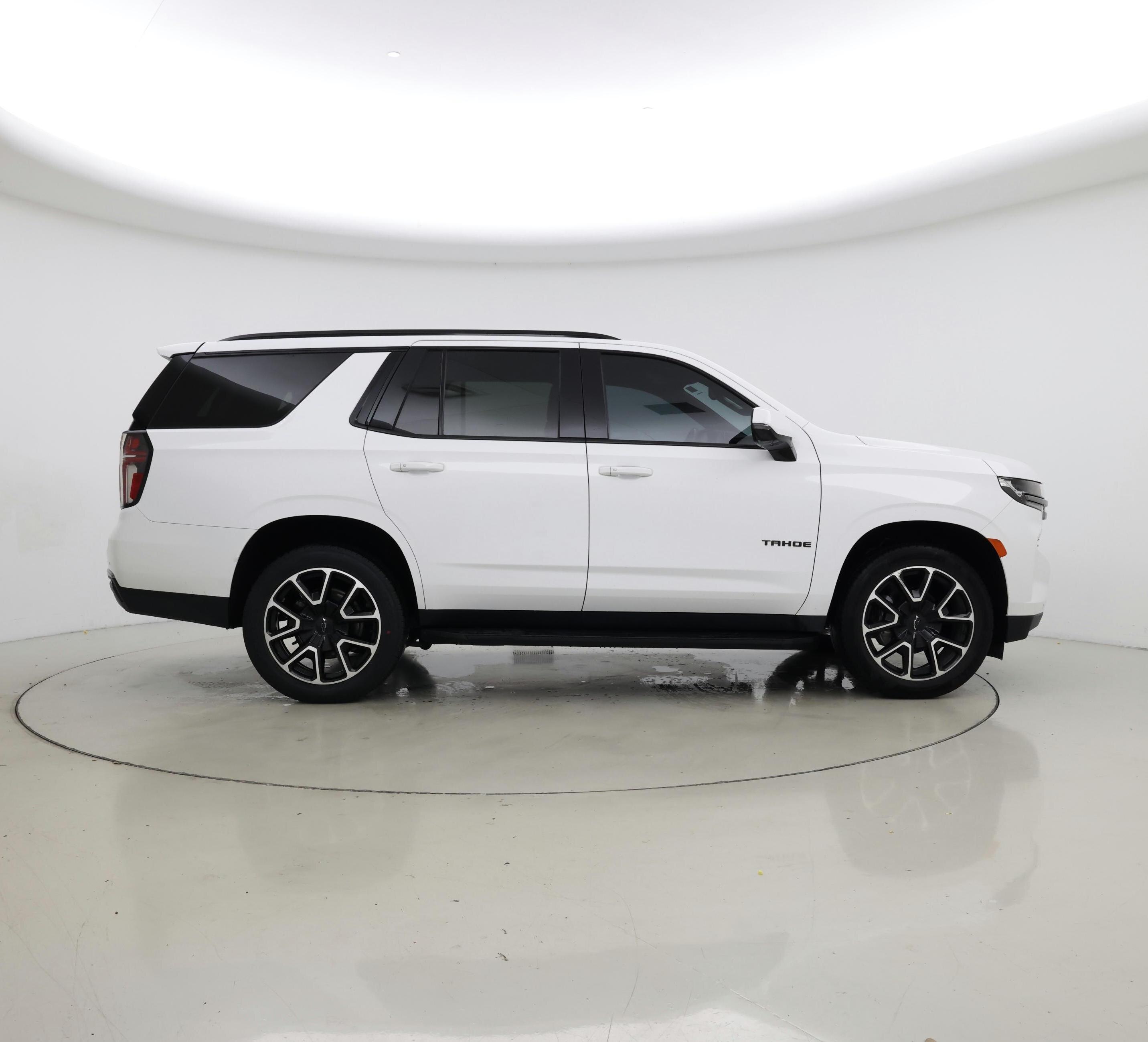 Thumbnail: 2022 Chevrolet Tahoe - 7