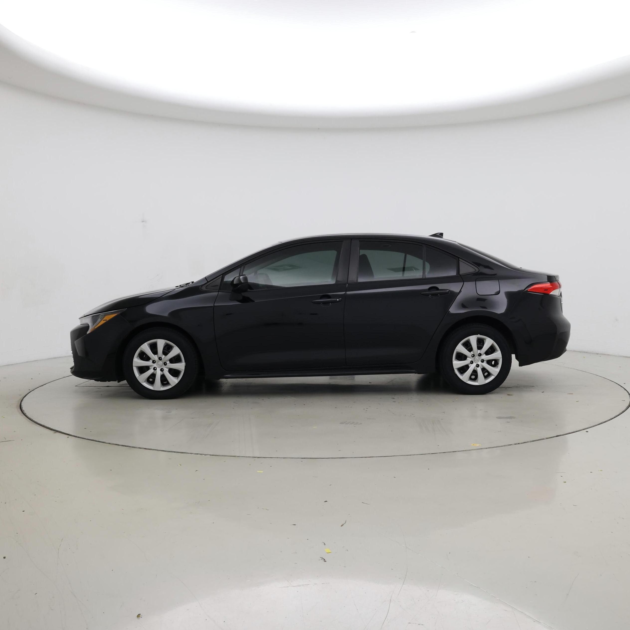 Thumbnail: 2023 Toyota Corolla - 3