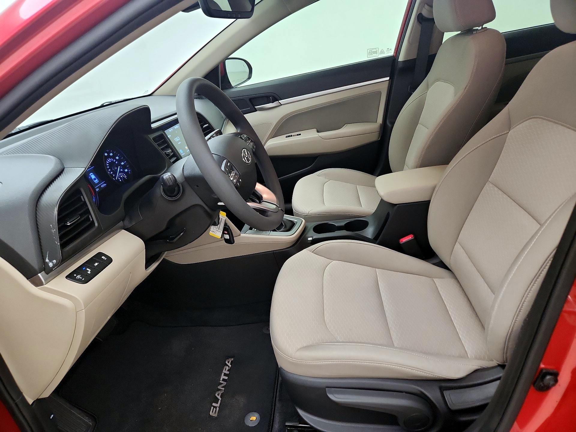 Thumbnail: 2020 Hyundai Elantra - 11
