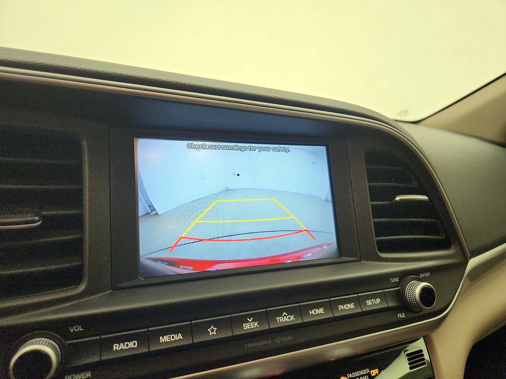 Thumbnail: 2020 Hyundai Elantra - 14