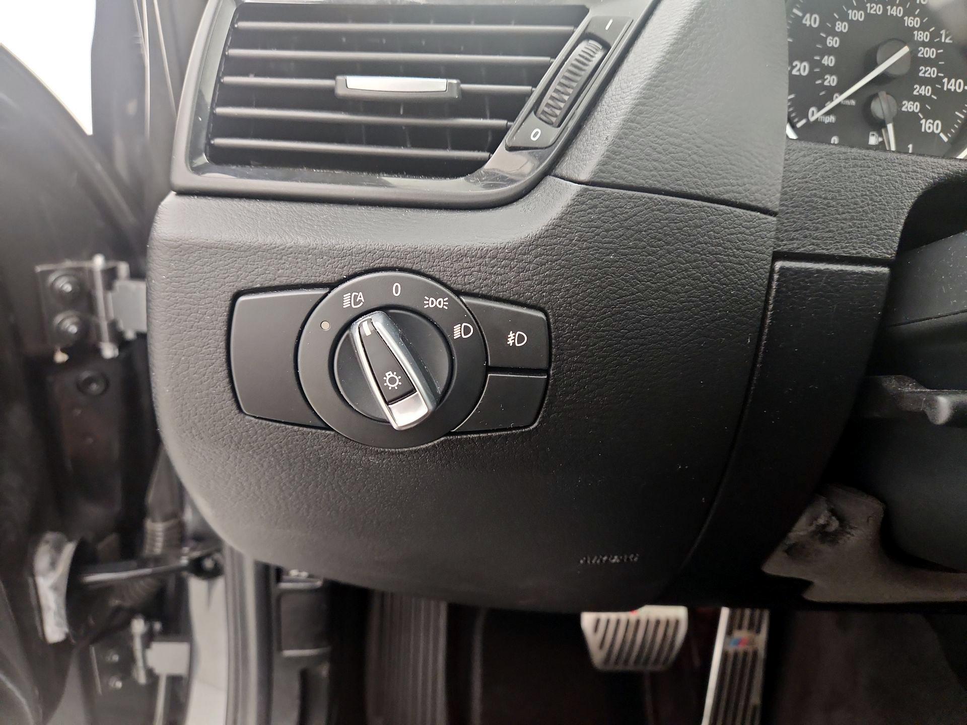 Thumbnail: 2015 BMW X1 - 13