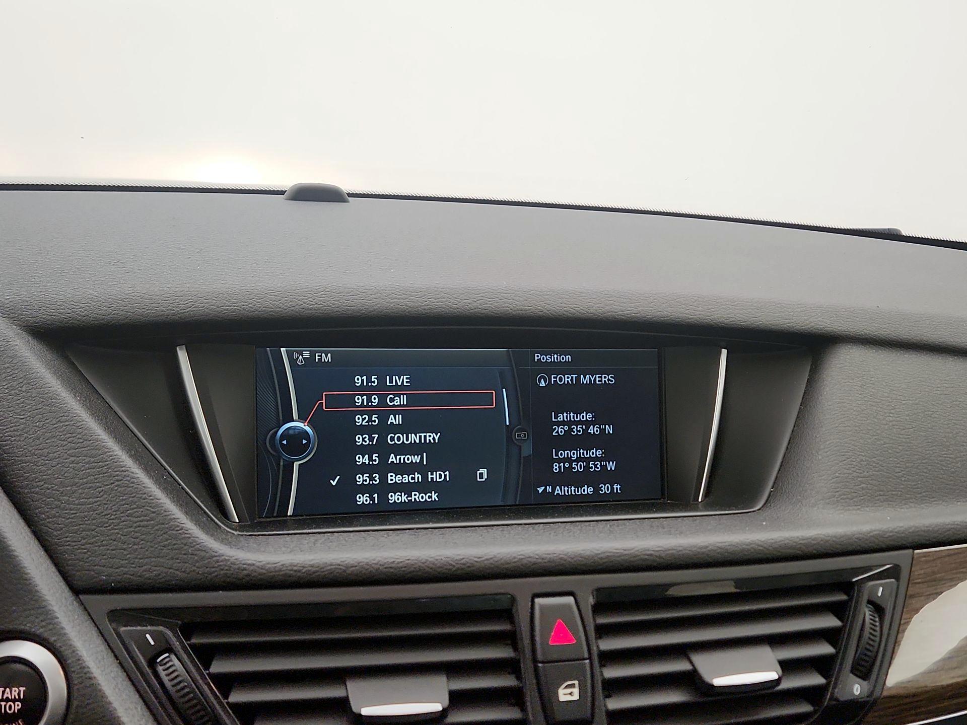 Thumbnail: 2015 BMW X1 - 15