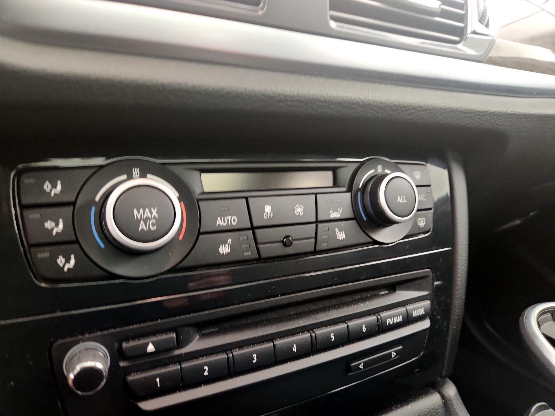 Thumbnail: 2015 BMW X1 - 16