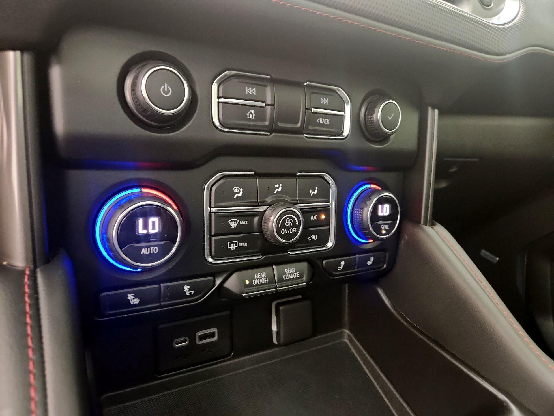 Thumbnail: 2021 Chevrolet Tahoe - 17