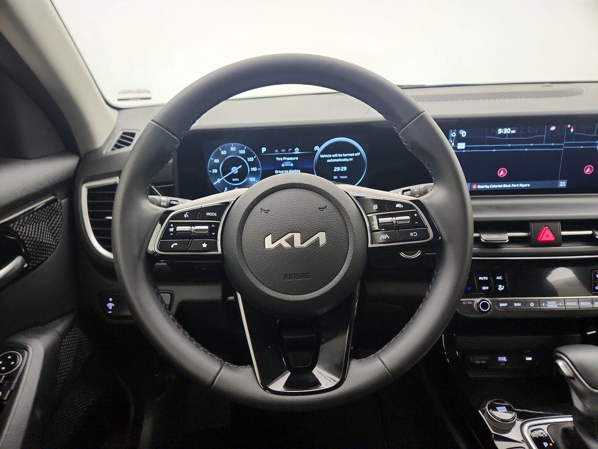Thumbnail: 2024 Kia Seltos - 10