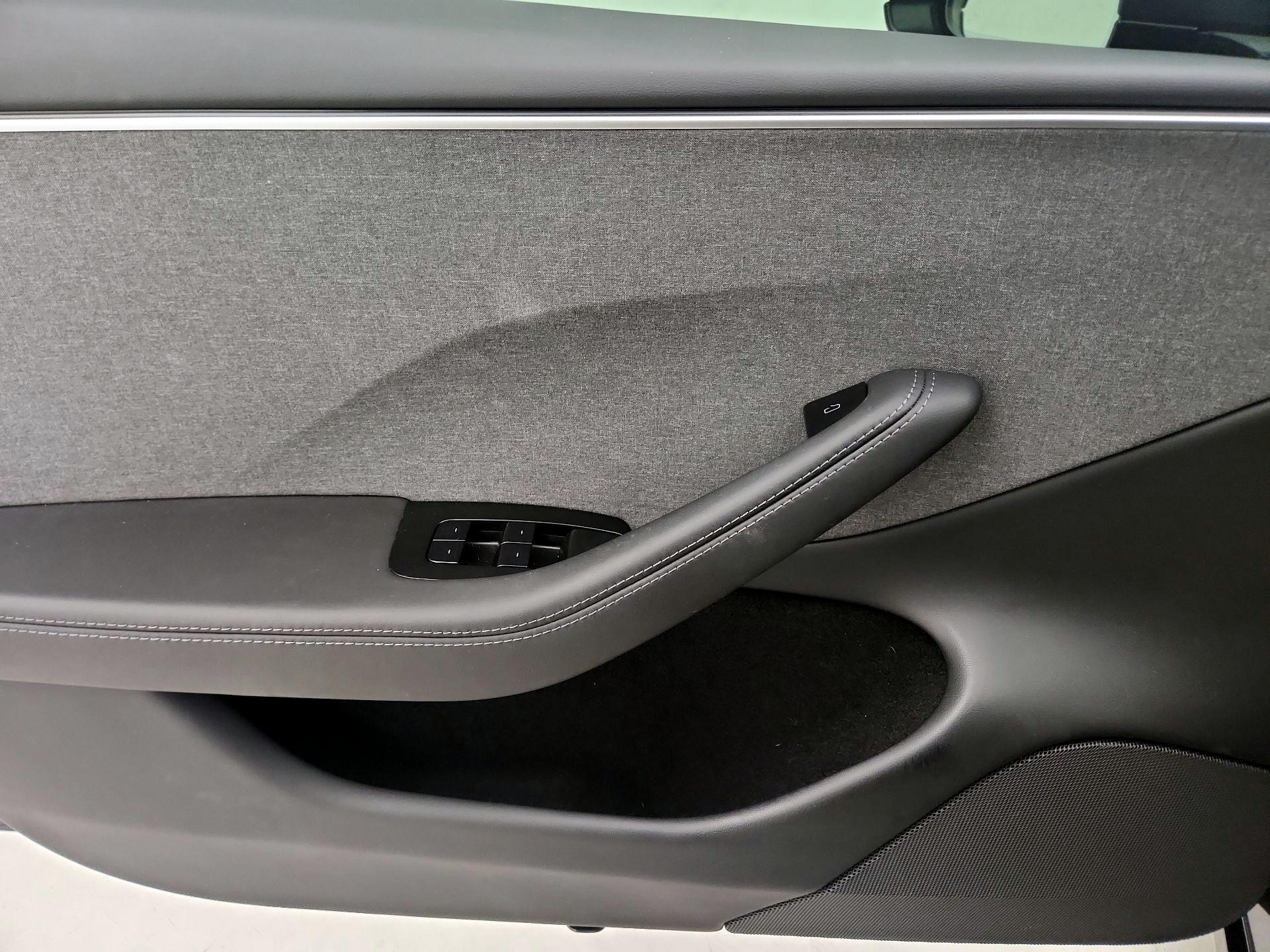 Thumbnail: 2025 Tesla Model 3 - 12