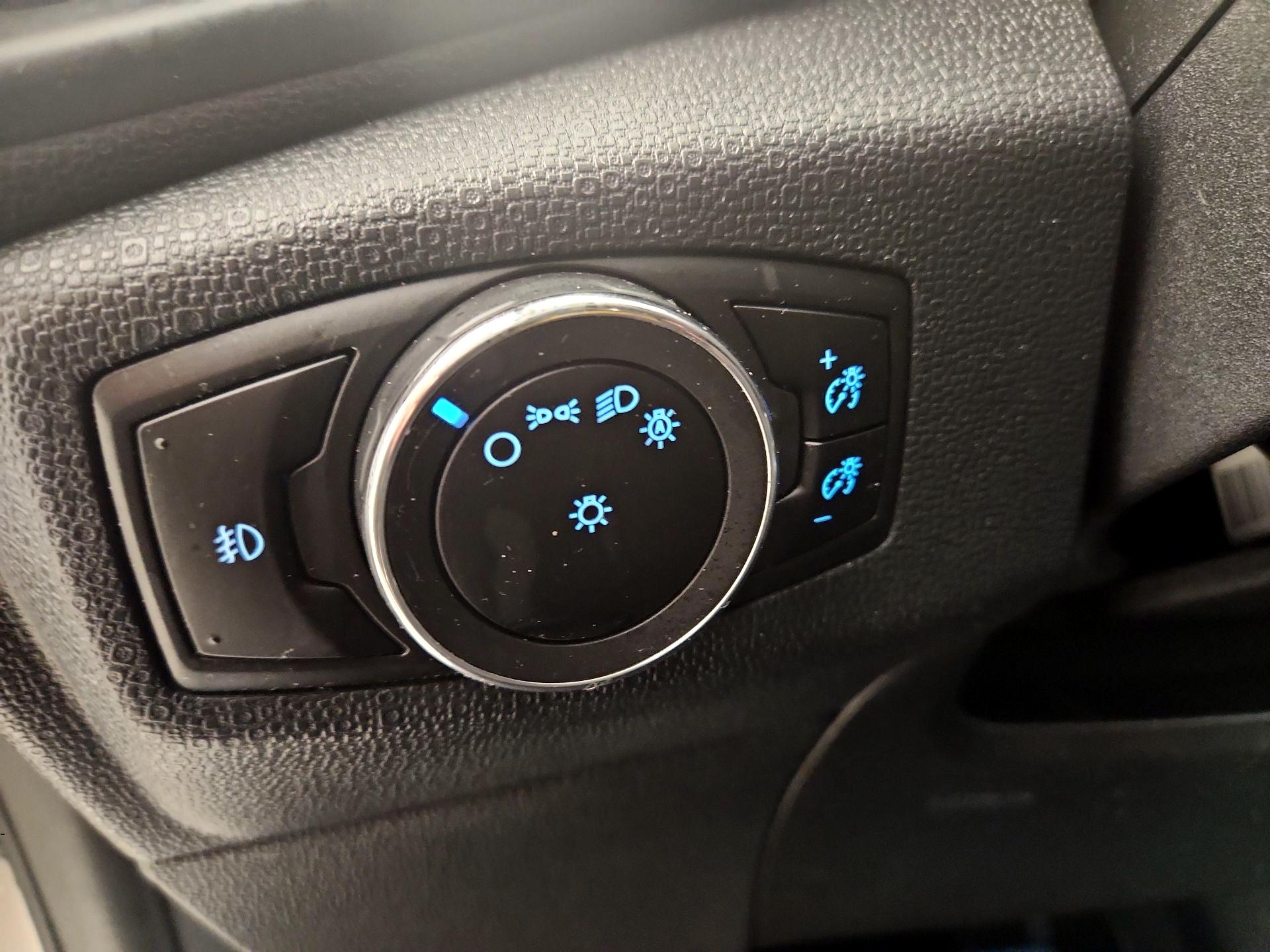 Thumbnail: 2019 Ford EcoSport - 13