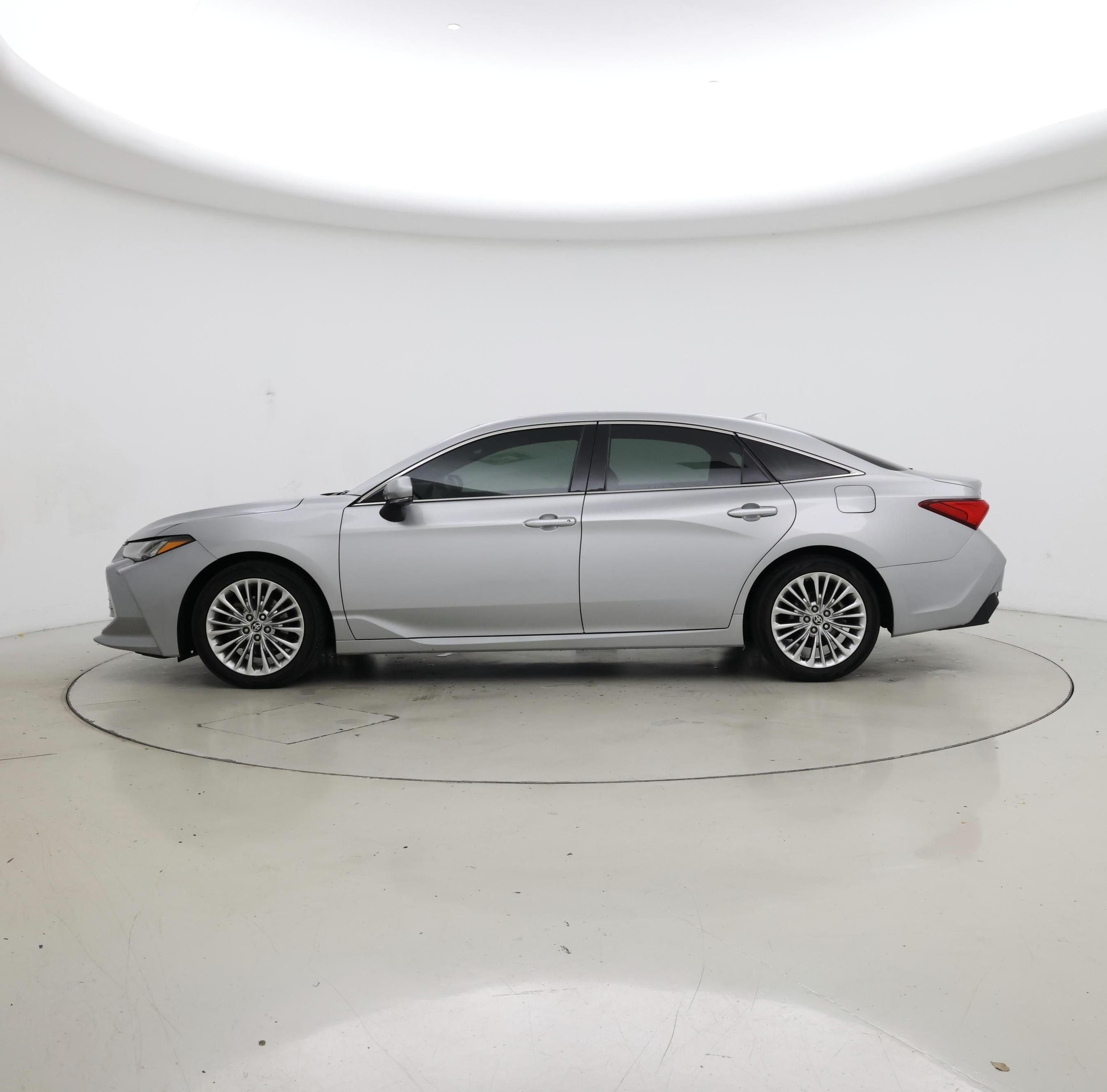 Thumbnail: 2020 Toyota Avalon - 3
