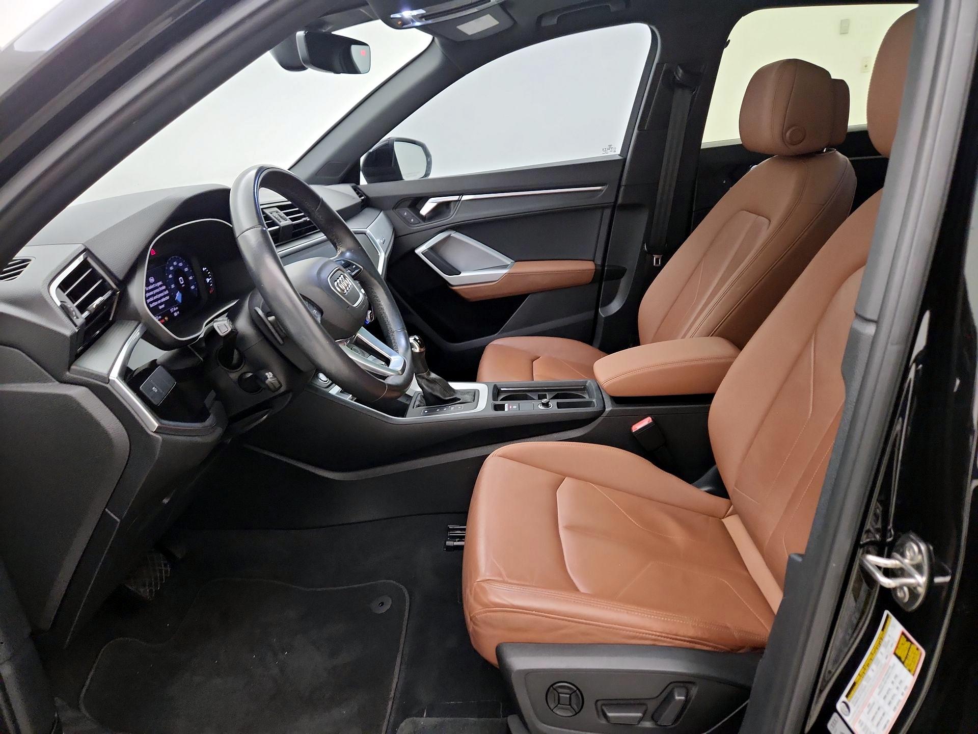 Thumbnail: 2021 Audi Q3 - 11