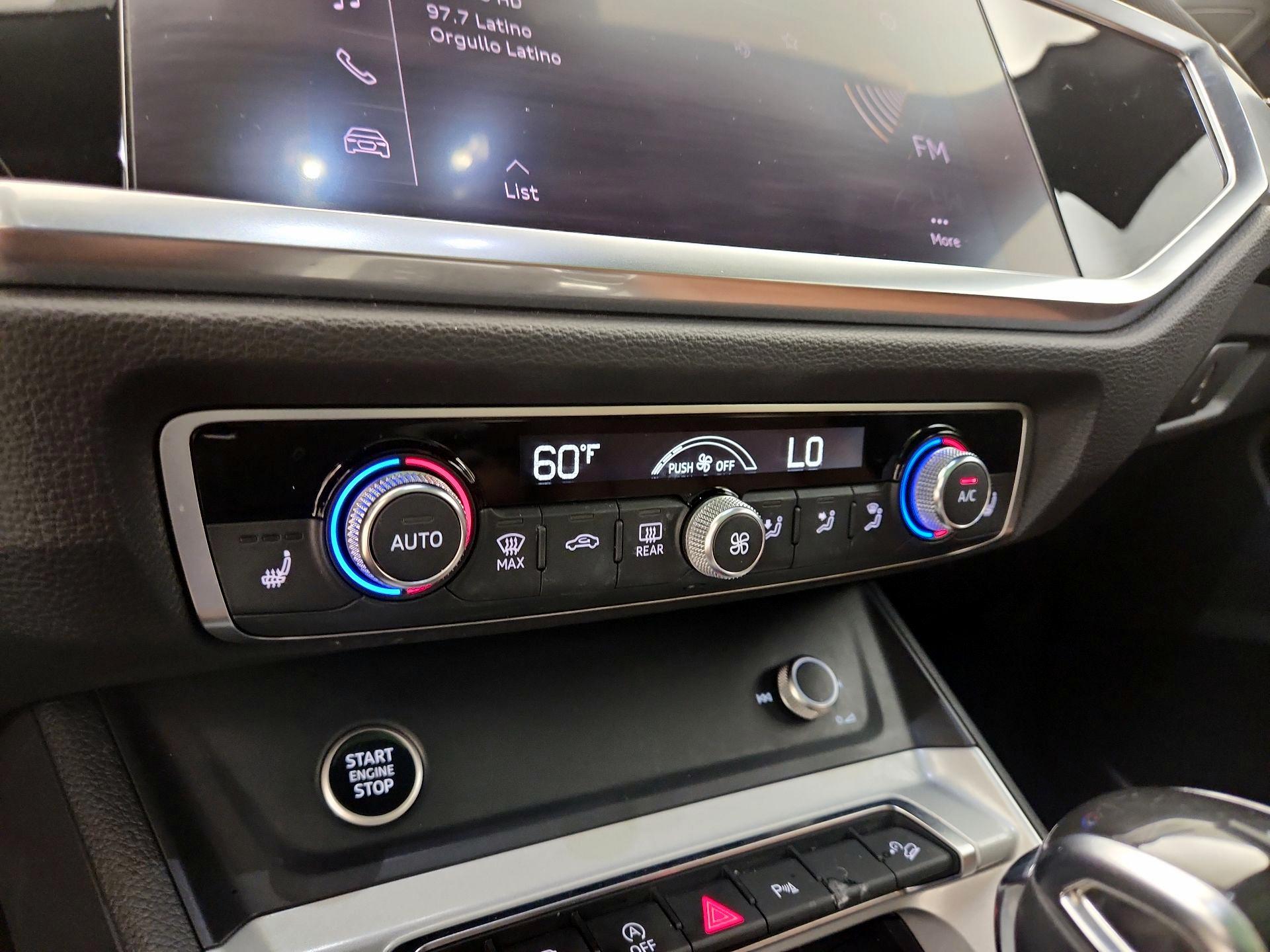 Thumbnail: 2021 Audi Q3 - 16