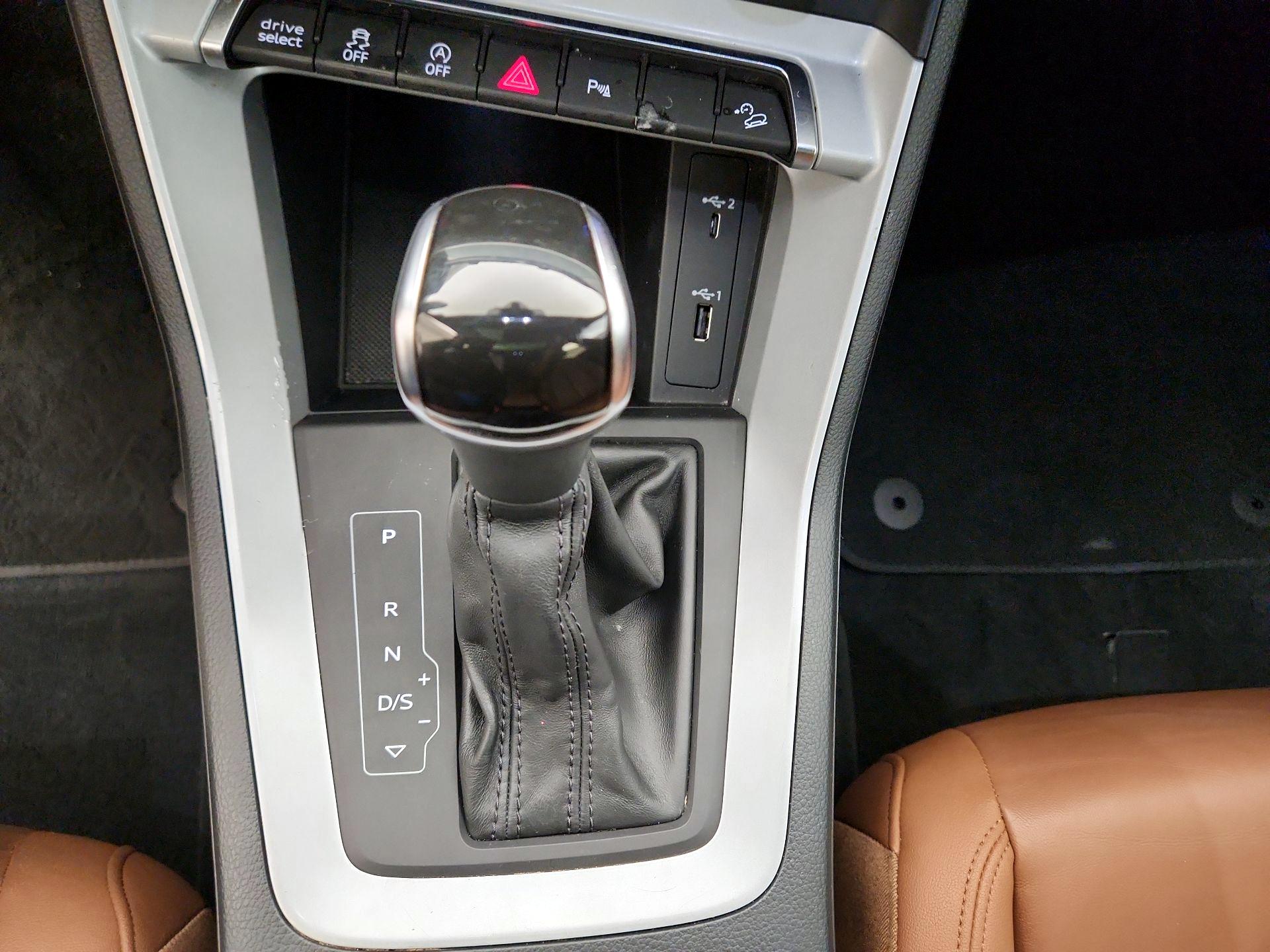 Thumbnail: 2021 Audi Q3 - 17