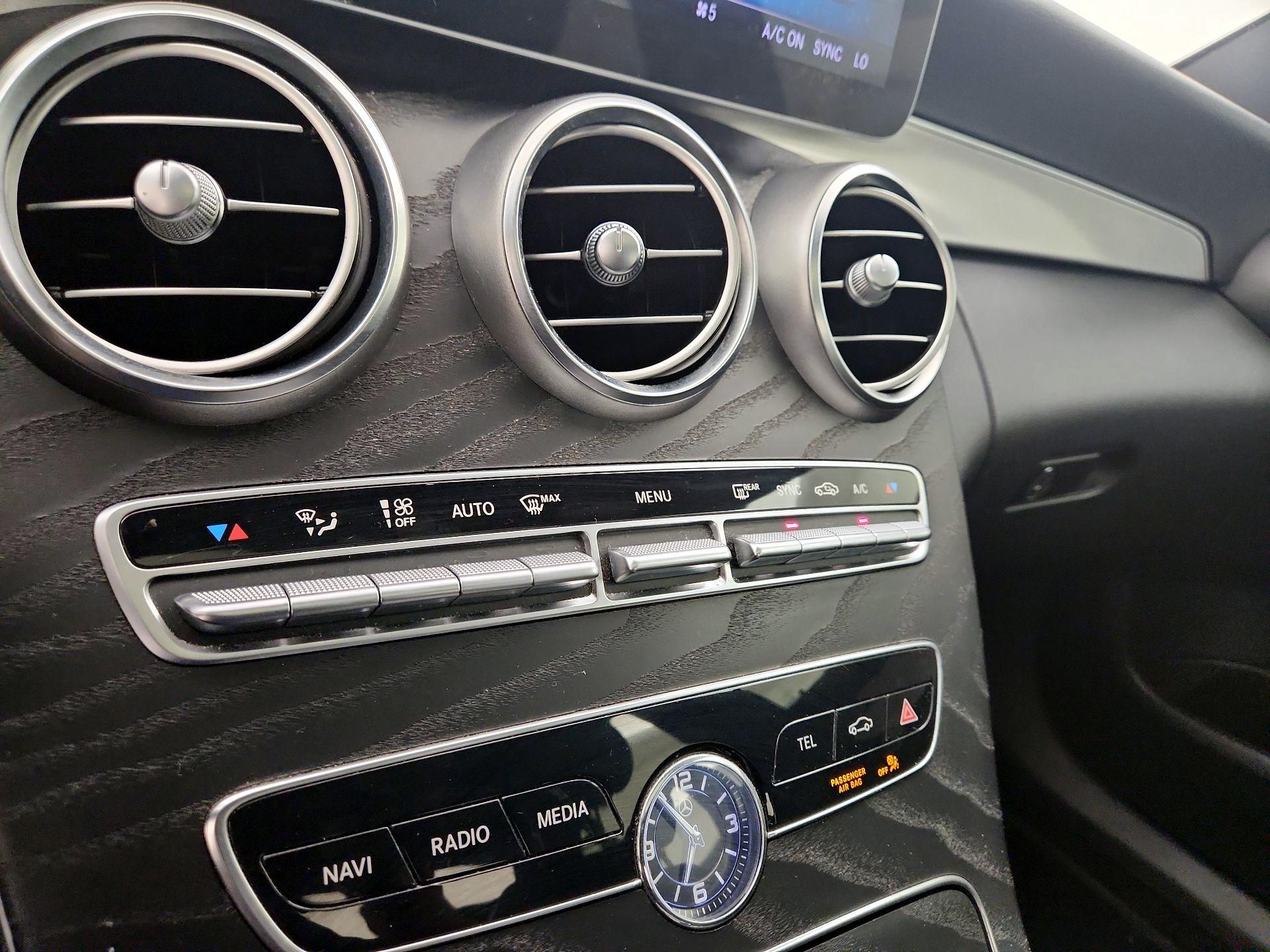 Thumbnail: 2019 Mercedes-Benz C-Class - 16