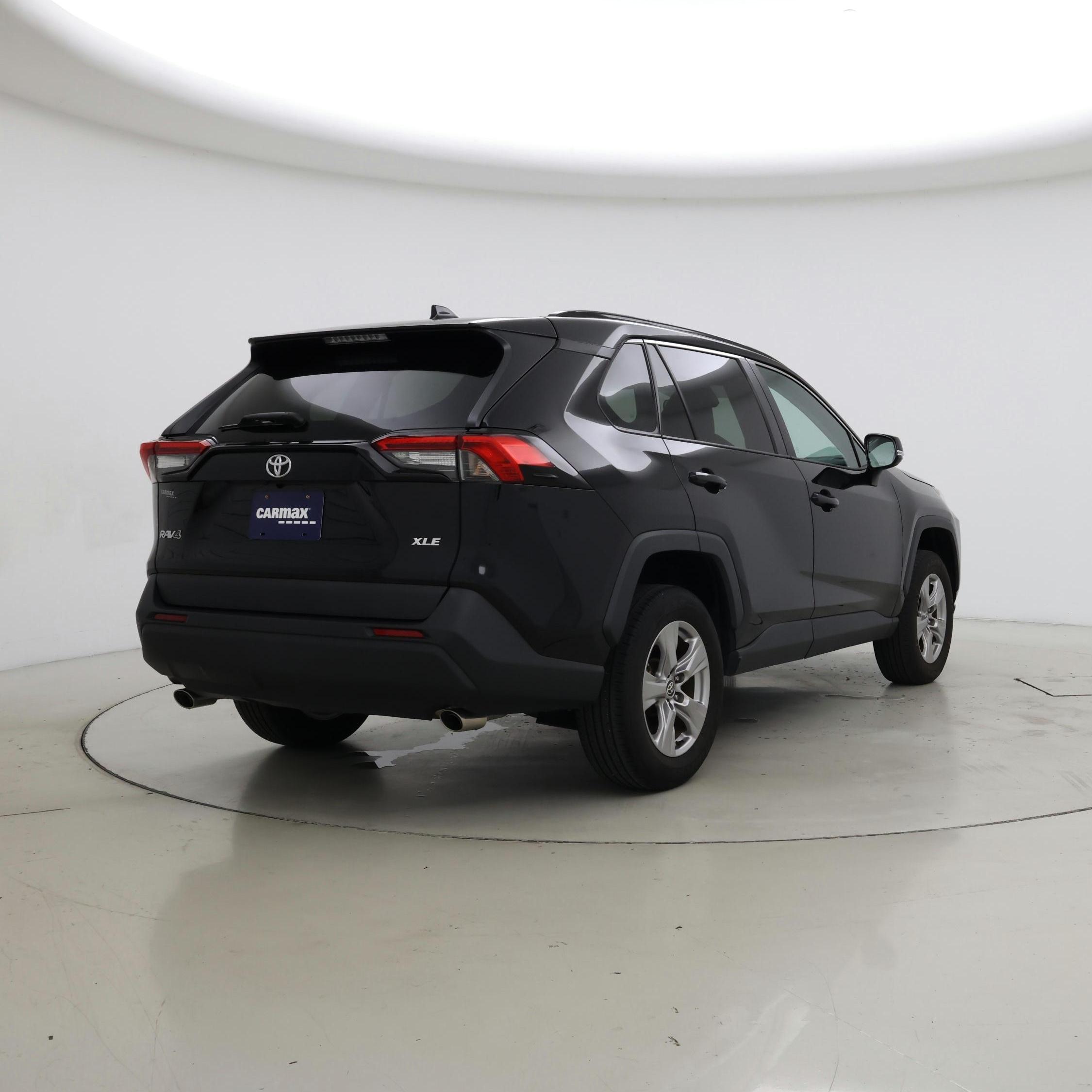 Thumbnail: 2022 Toyota RAV4 - 8