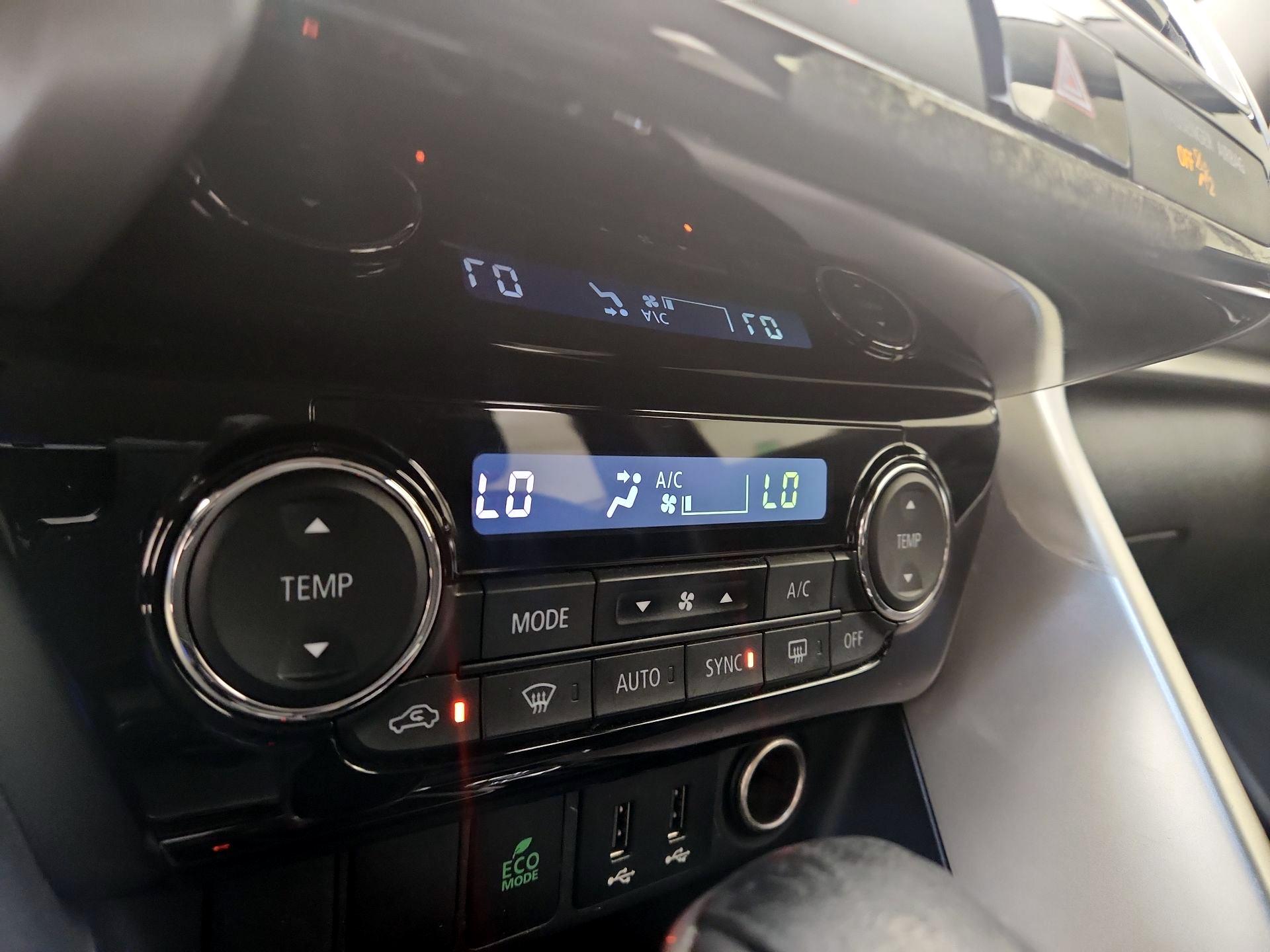 Thumbnail: 2019 Mitsubishi Eclipse Cross - 16