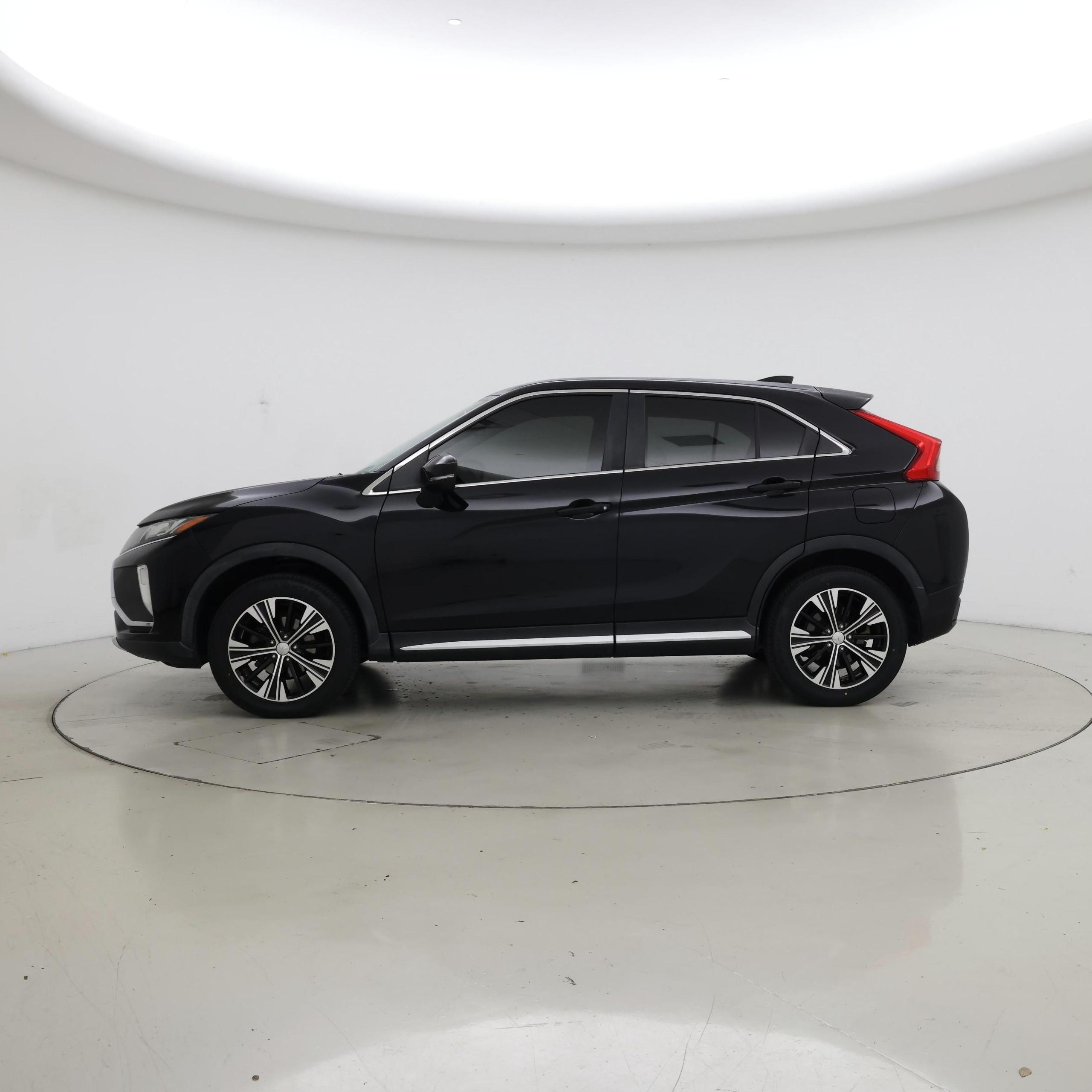Thumbnail: 2019 Mitsubishi Eclipse Cross - 3