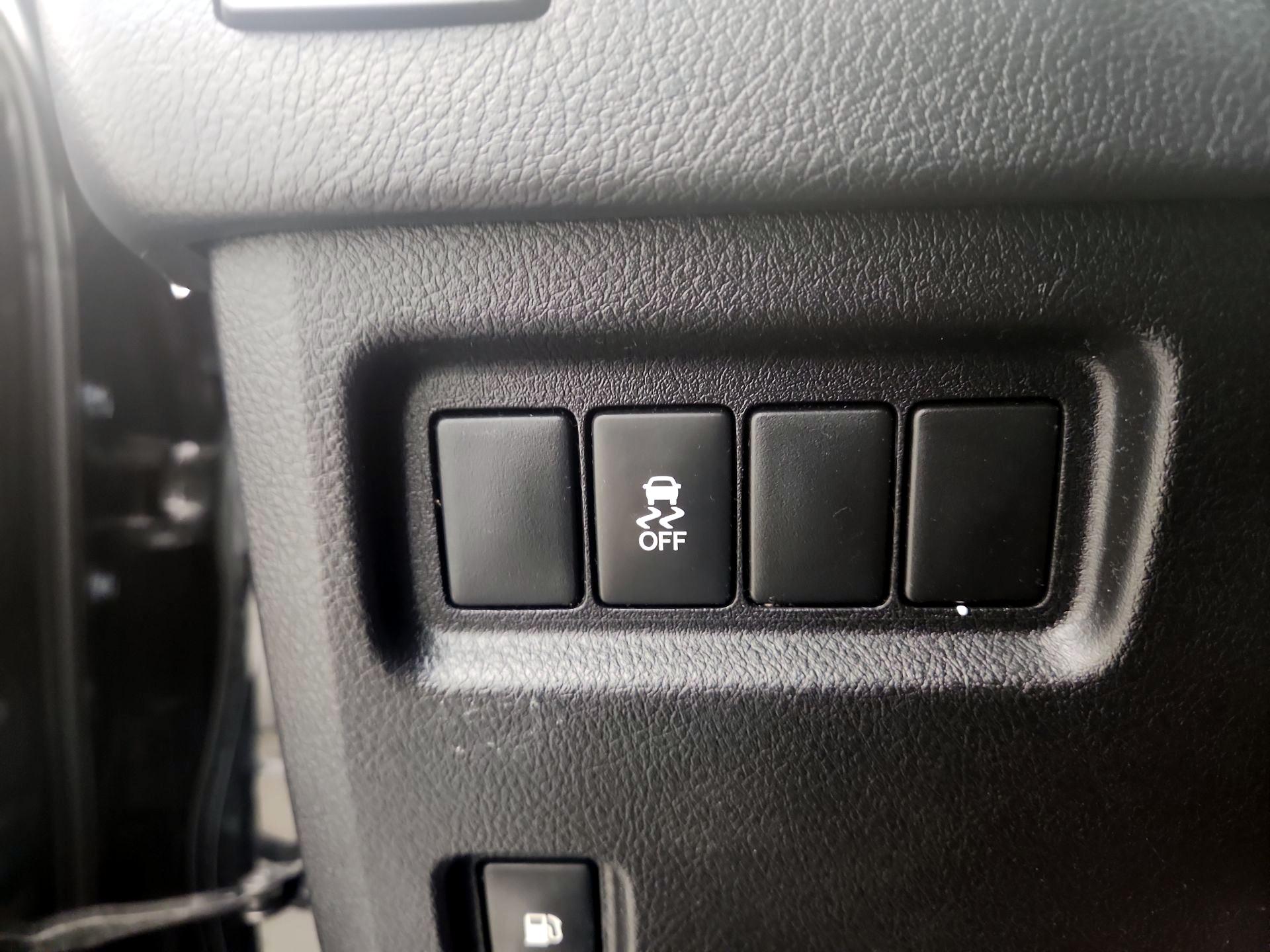 Thumbnail: 2017 Lexus GX - 13