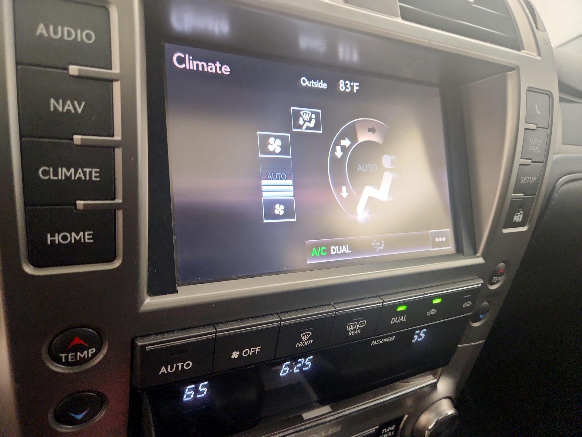 Thumbnail: 2017 Lexus GX - 17