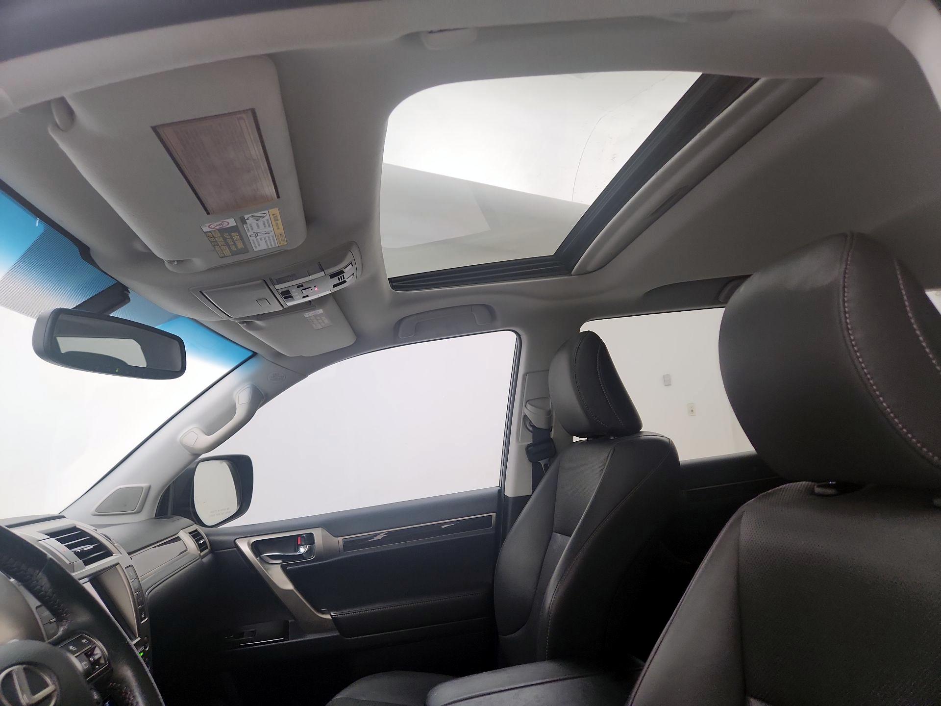 Thumbnail: 2017 Lexus GX - 20