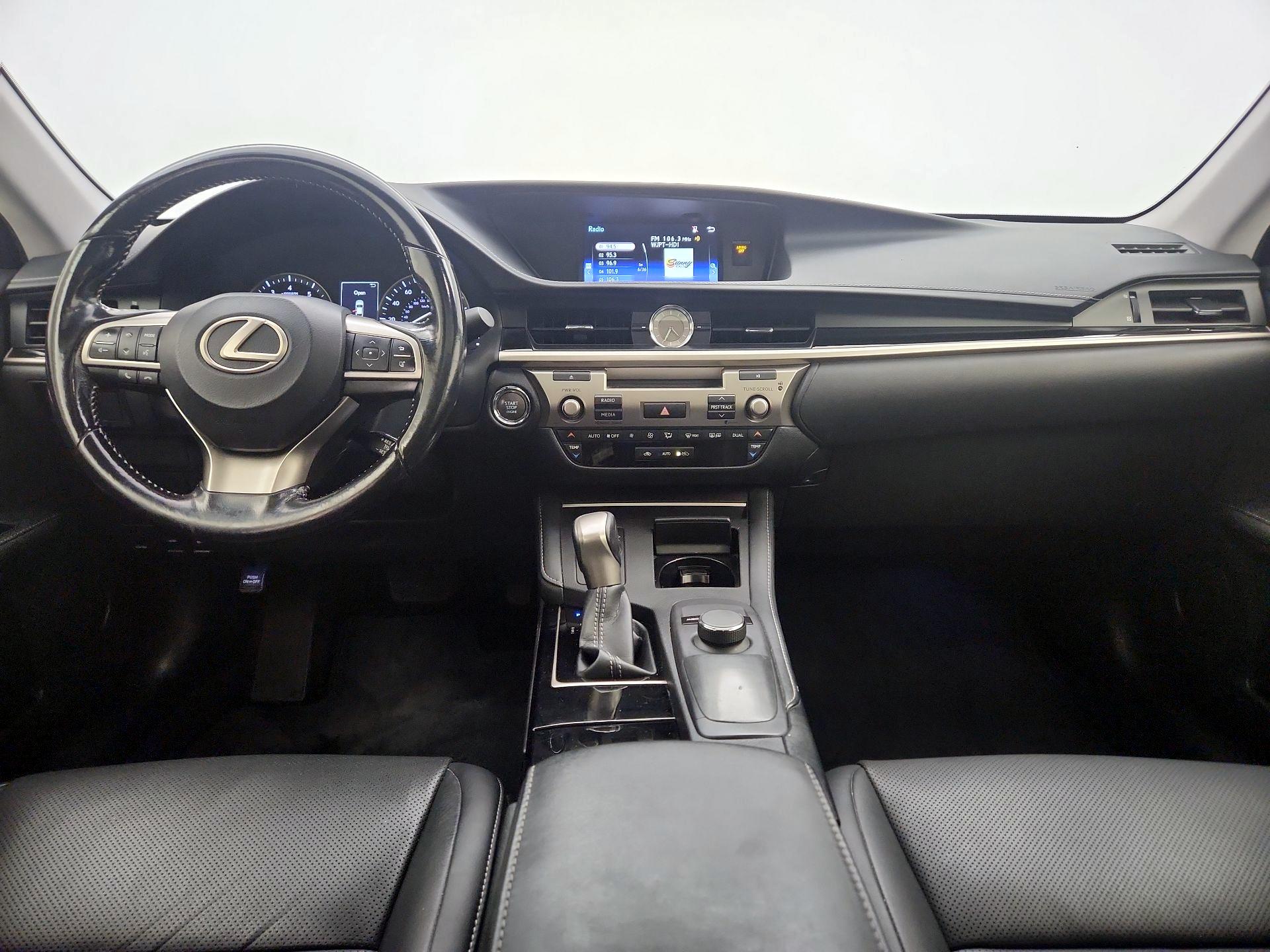 Thumbnail: 2016 Lexus ES - 9
