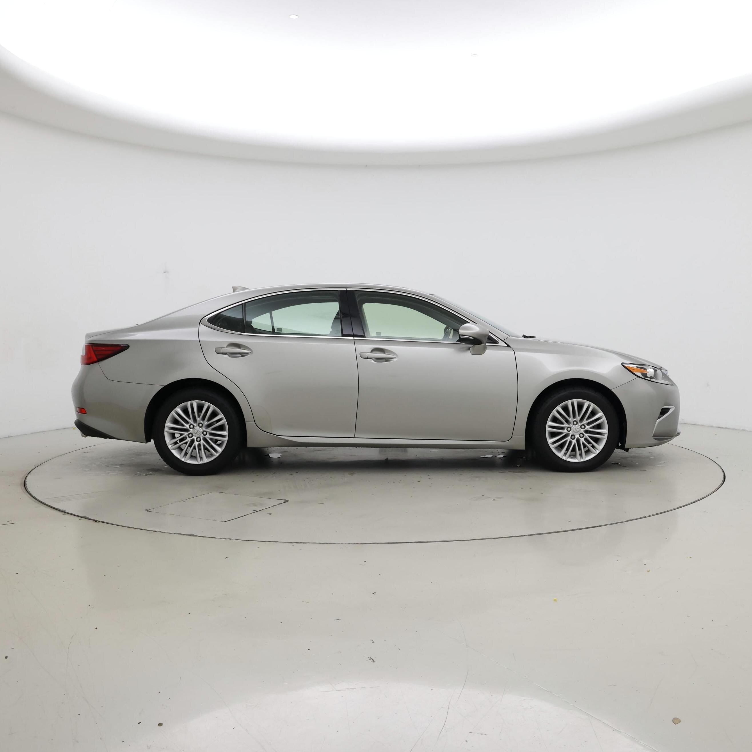 Thumbnail: 2016 Lexus ES - 7