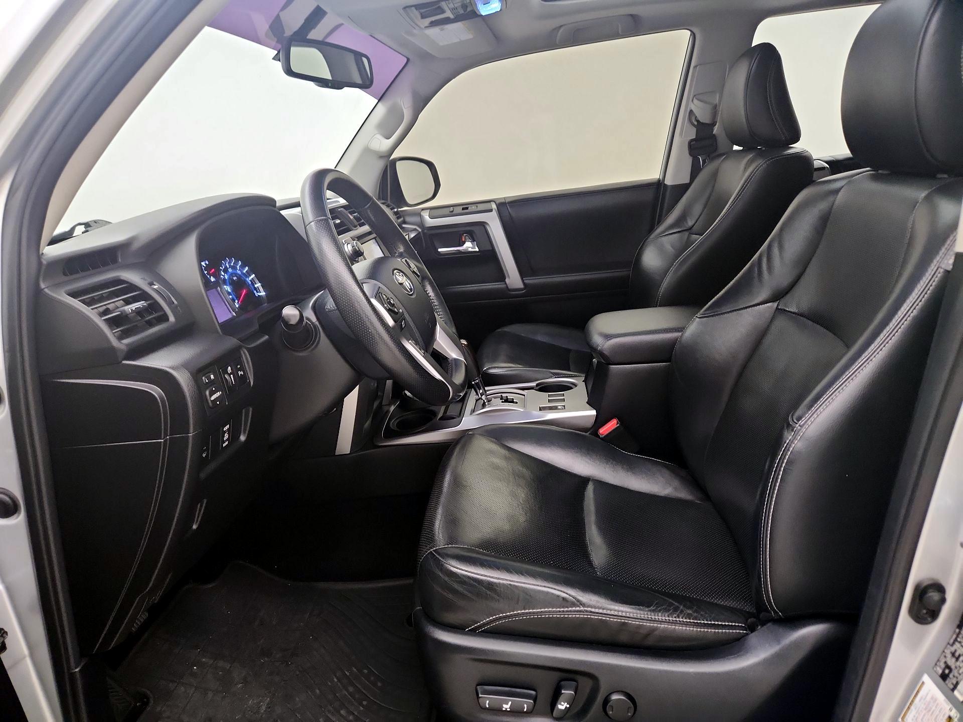 Thumbnail: 2014 Toyota 4Runner - 11