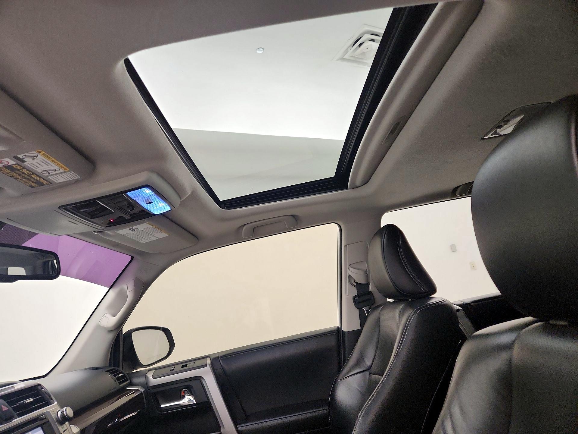 Thumbnail: 2014 Toyota 4Runner - 20
