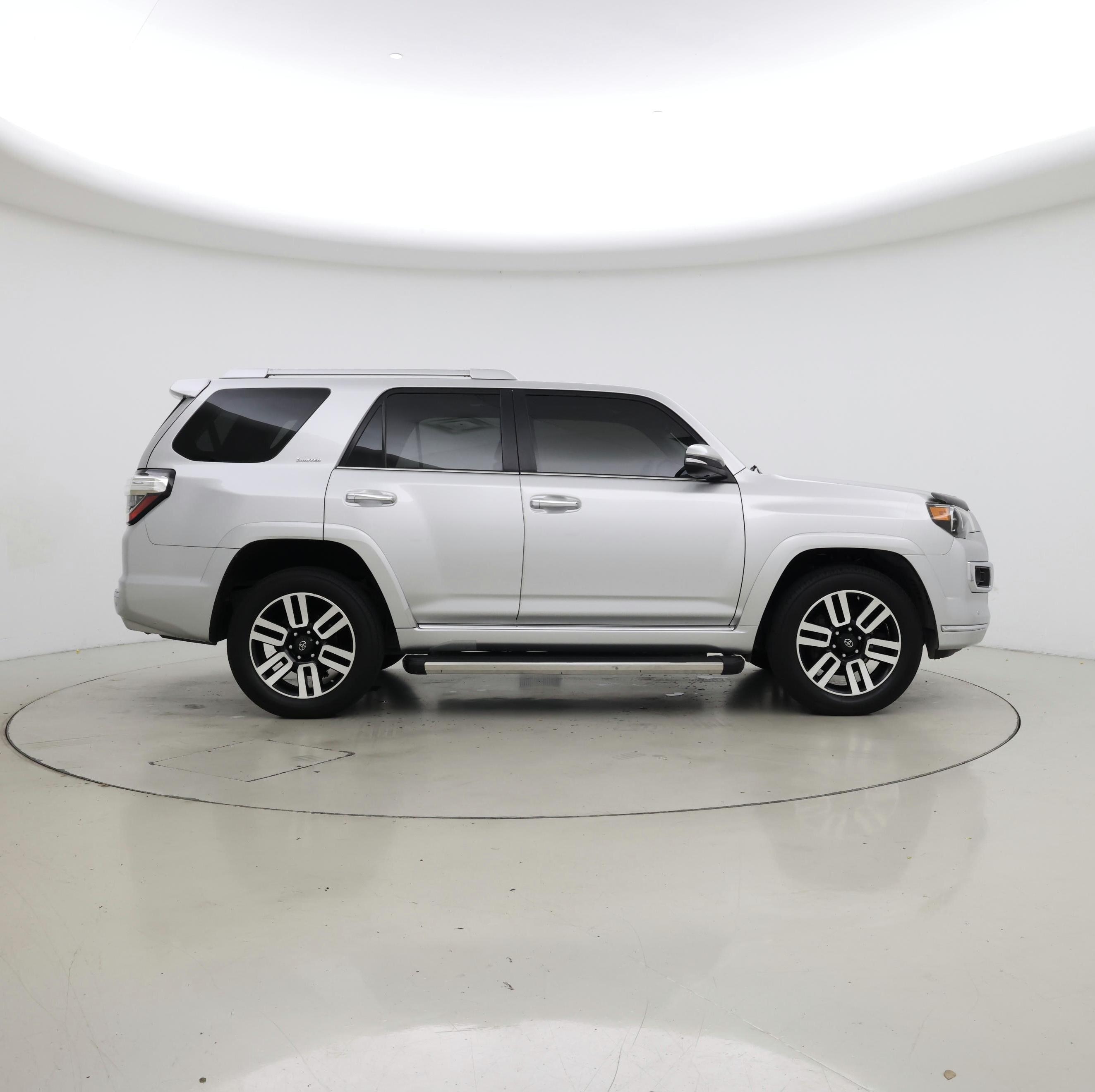 Thumbnail: 2014 Toyota 4Runner - 7