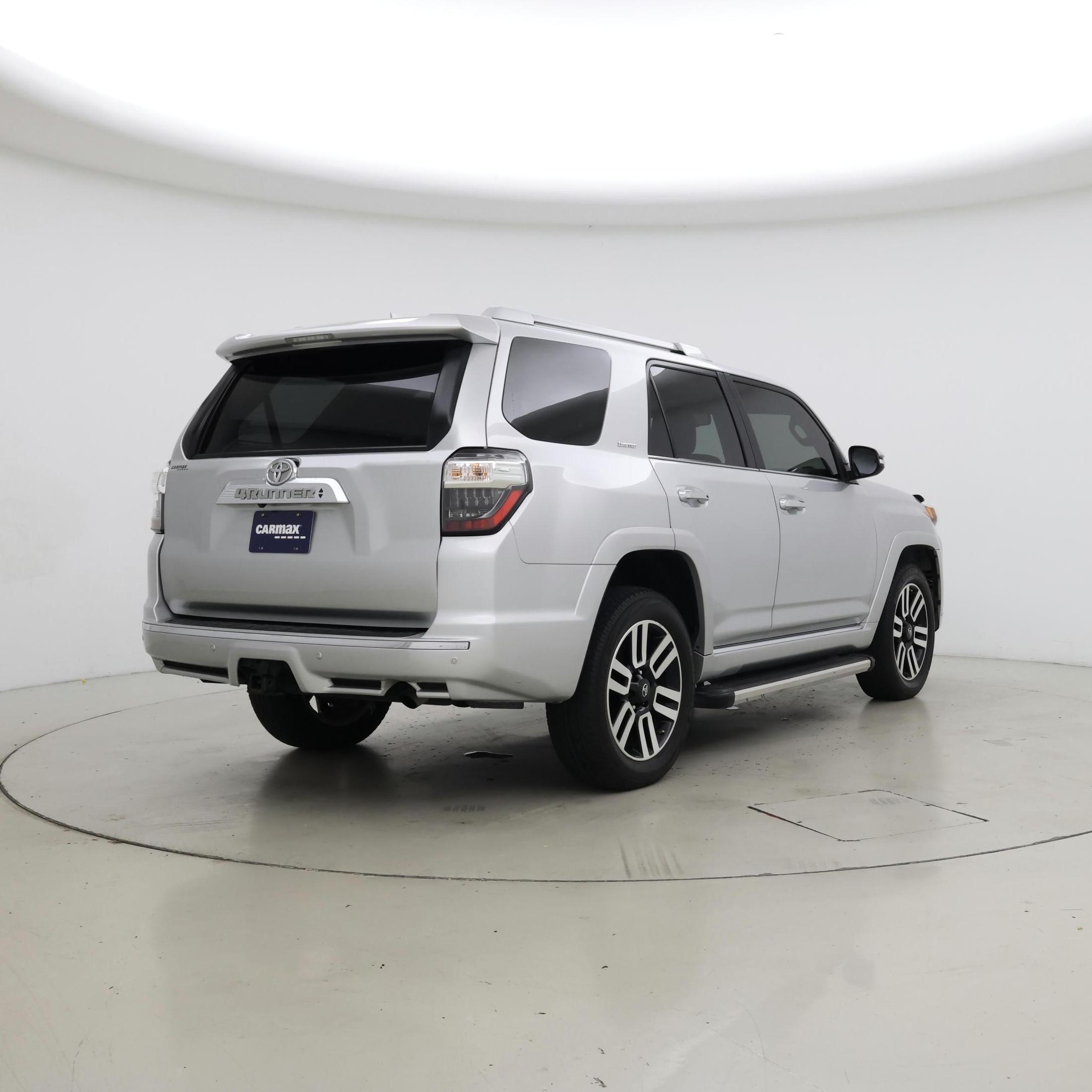 Thumbnail: 2014 Toyota 4Runner - 8