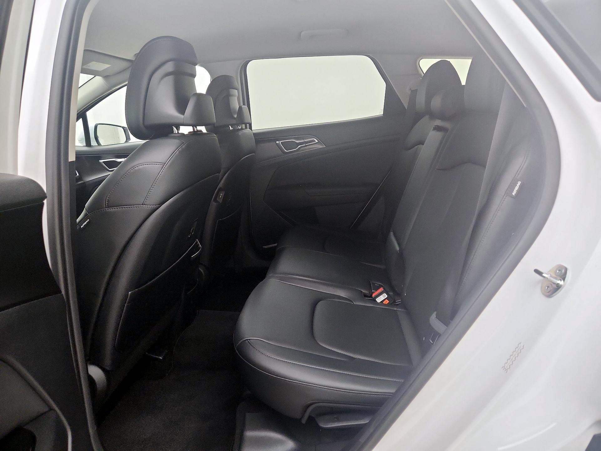 Thumbnail: 2025 Kia Sportage - 20