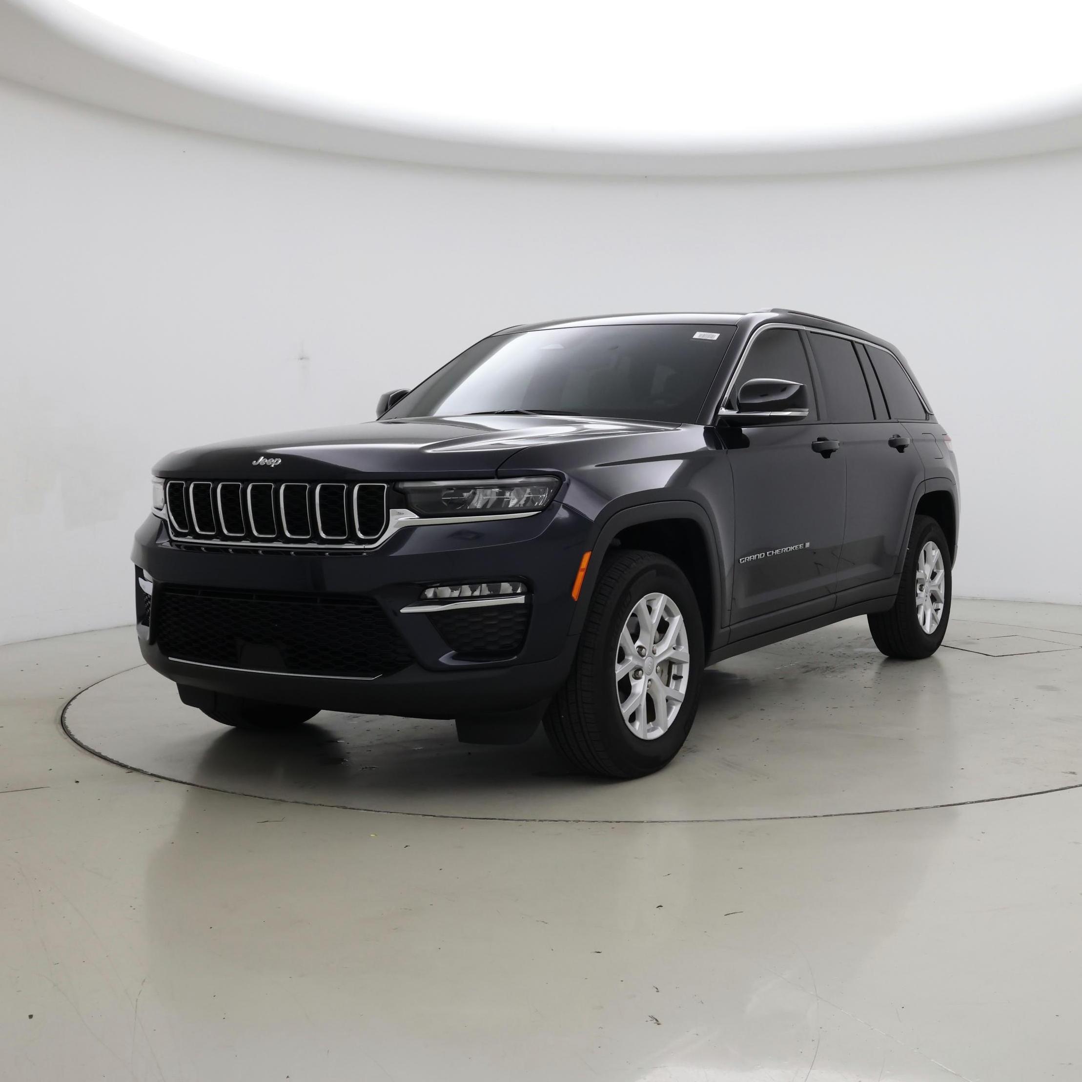 Thumbnail: 2023 Jeep Grand Cherokee - 4