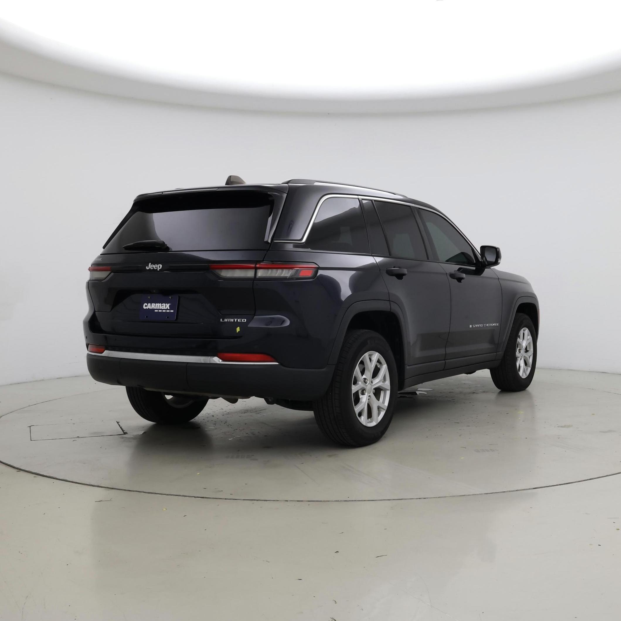 Thumbnail: 2023 Jeep Grand Cherokee - 8