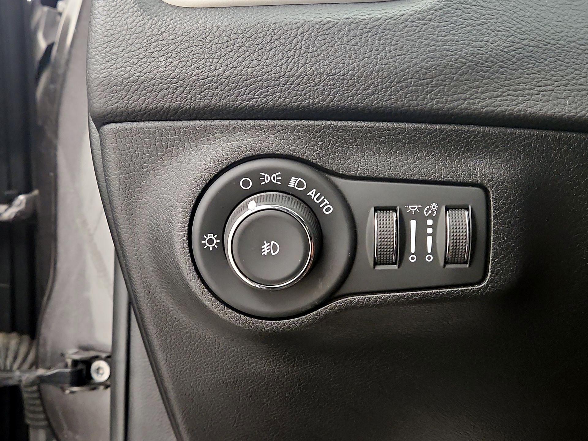 Thumbnail: 2019 Jeep Compass - 13