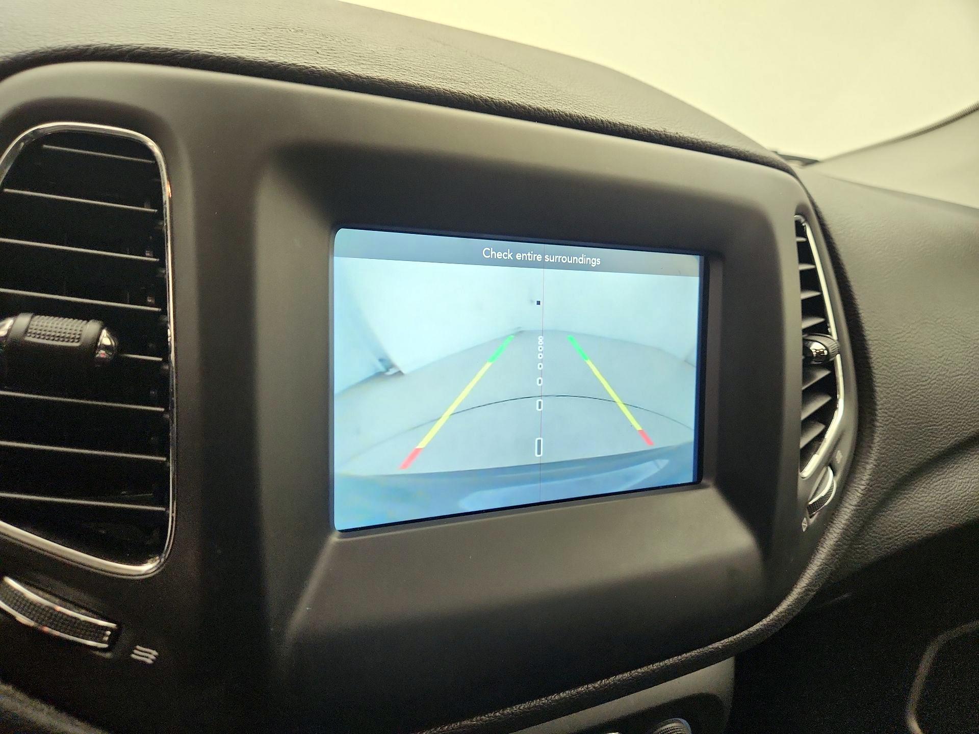 Thumbnail: 2019 Jeep Compass - 14