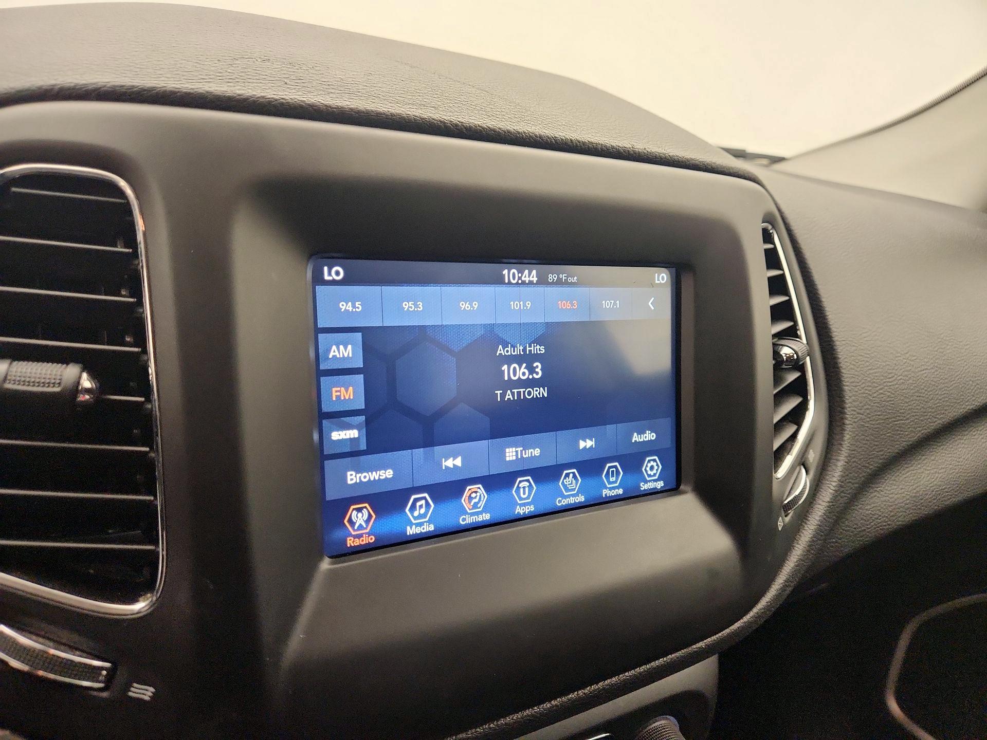 Thumbnail: 2019 Jeep Compass - 15
