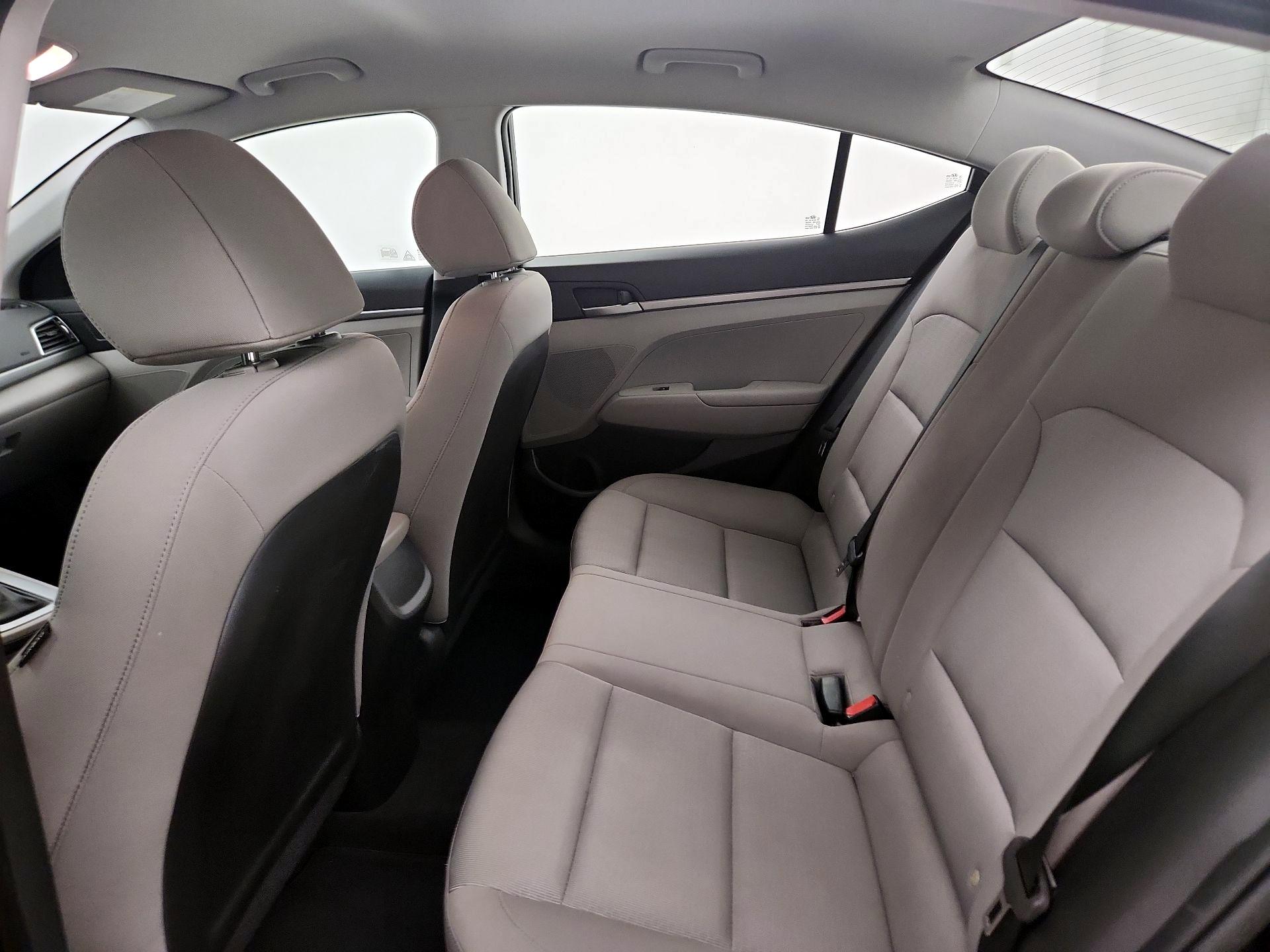 Thumbnail: 2018 Hyundai Elantra - 18