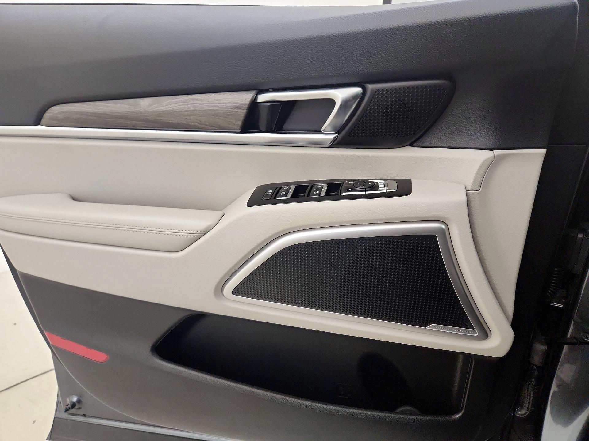 Thumbnail: 2022 Kia Telluride - 12