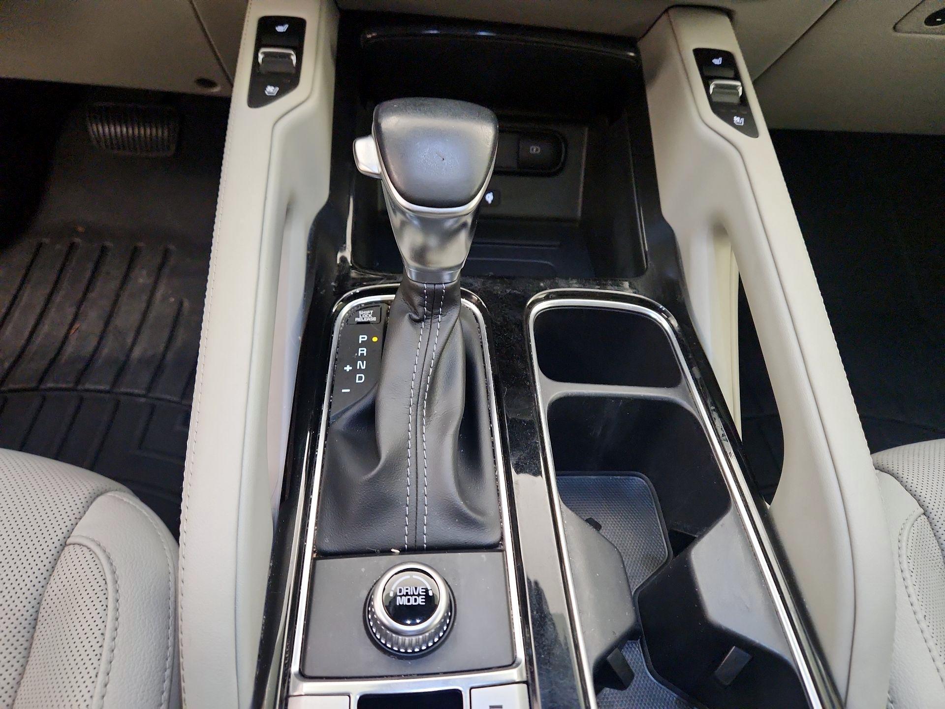 Thumbnail: 2022 Kia Telluride - 18