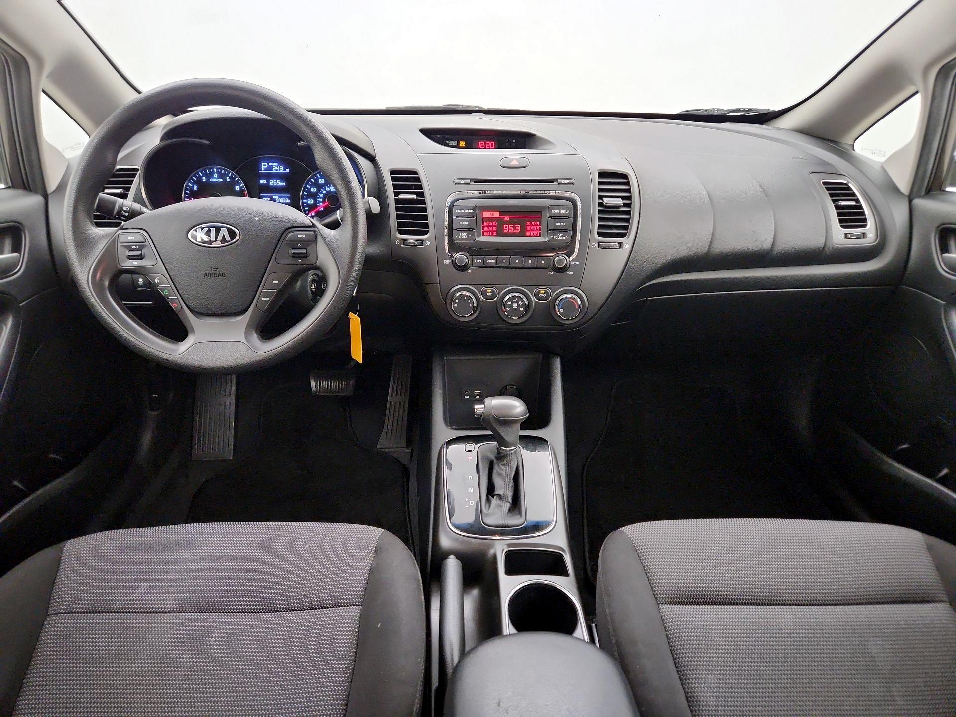 Thumbnail: 2017 Kia Forte - 9