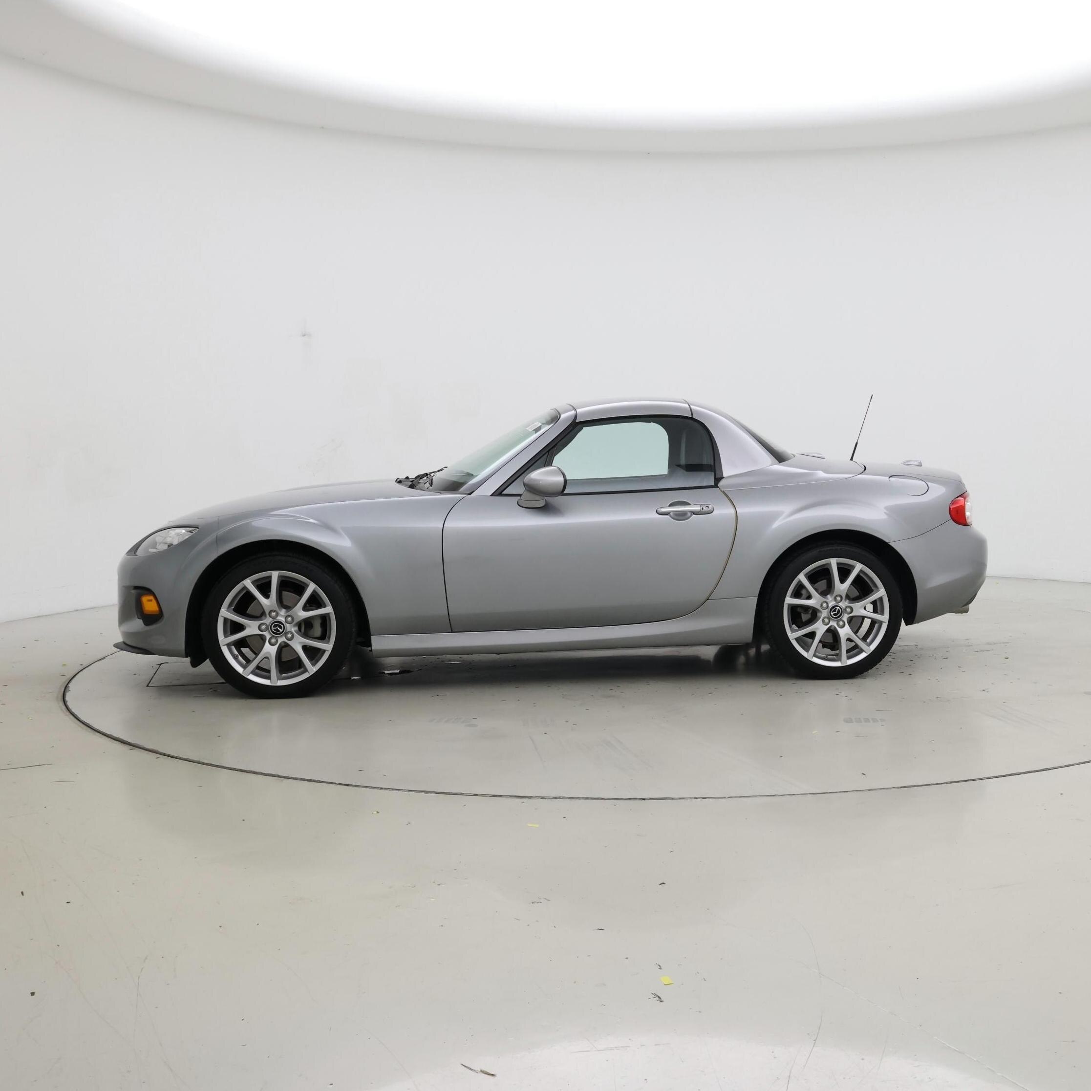 Thumbnail: 2014 Mazda MX-5 Miata - 3