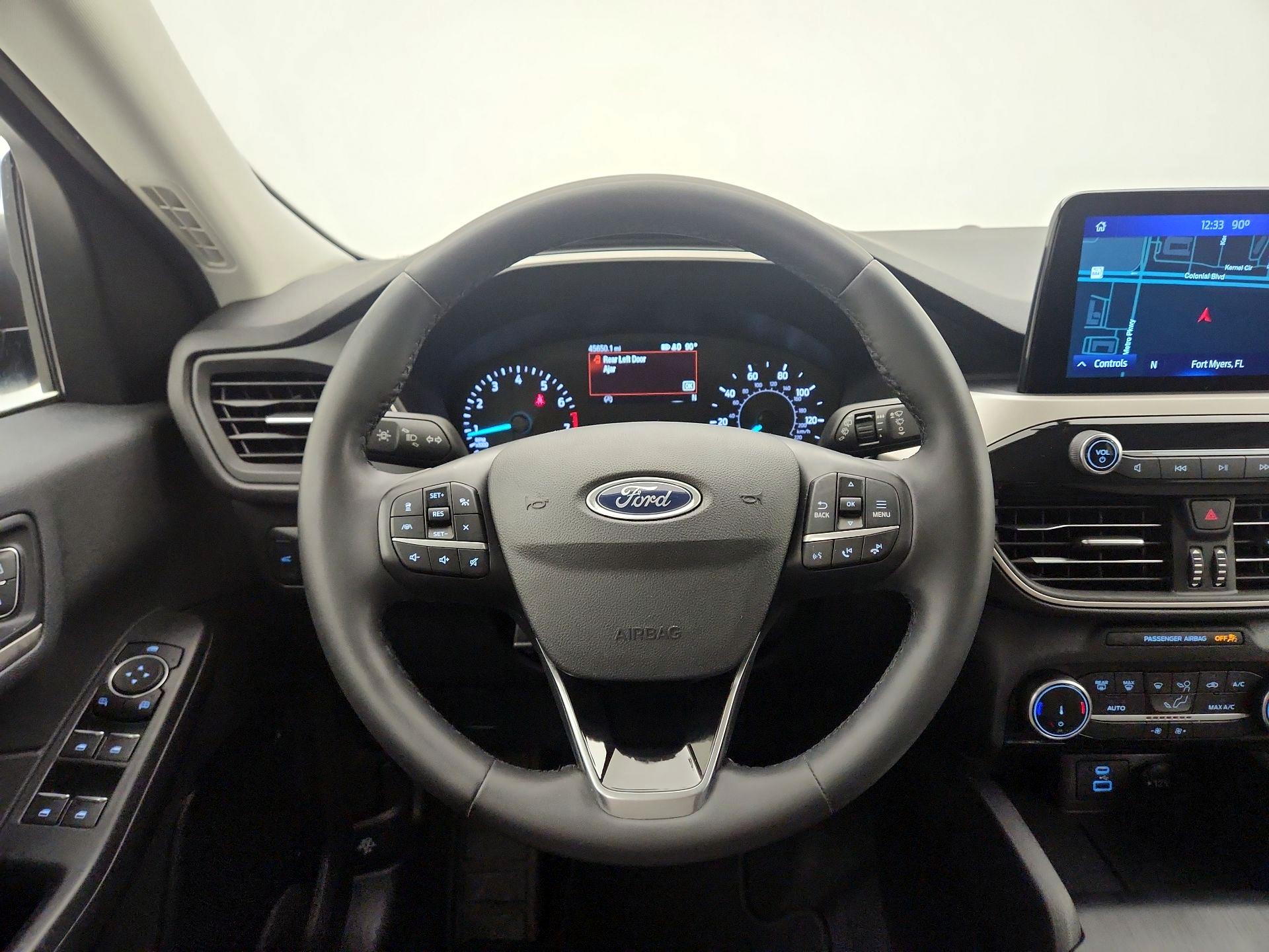 Thumbnail: 2022 Ford Escape - 10