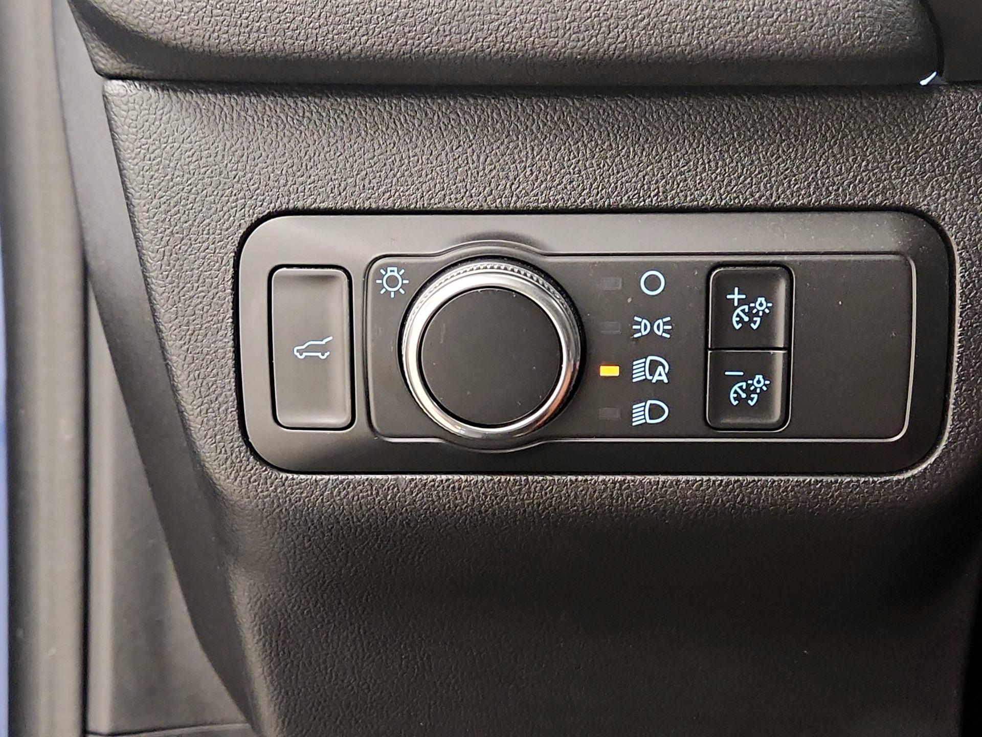 Thumbnail: 2022 Ford Escape - 13