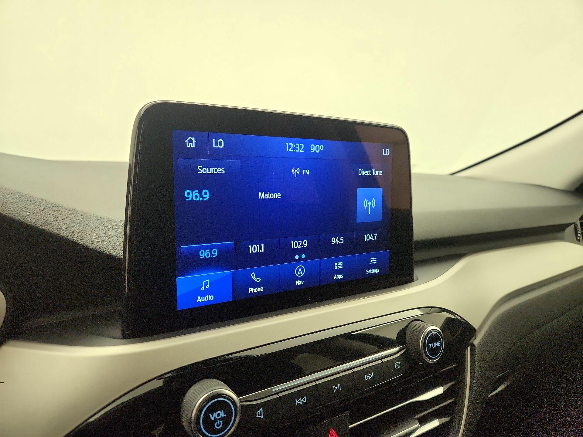 Thumbnail: 2022 Ford Escape - 16