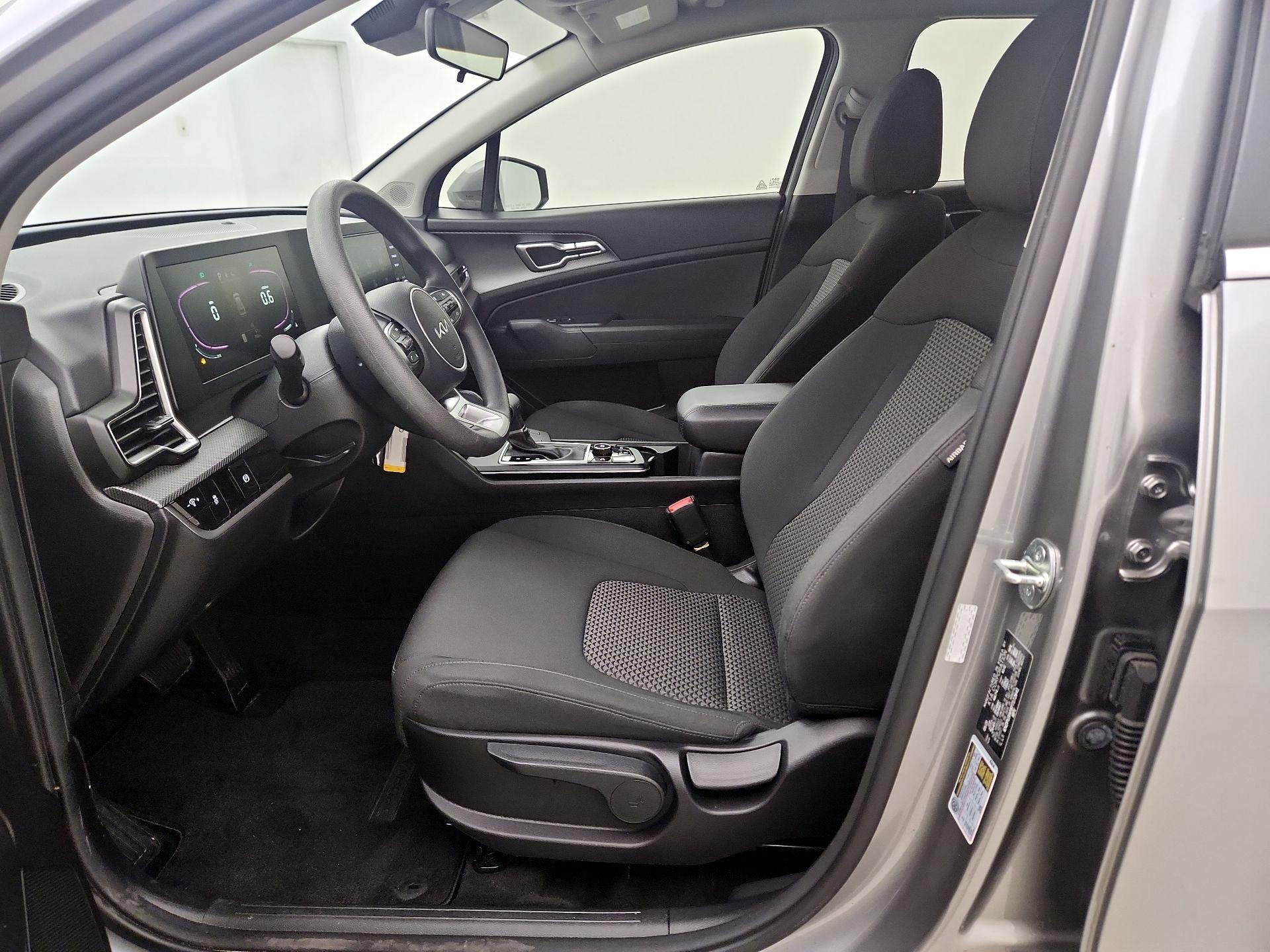 Thumbnail: 2023 Kia Sportage - 11